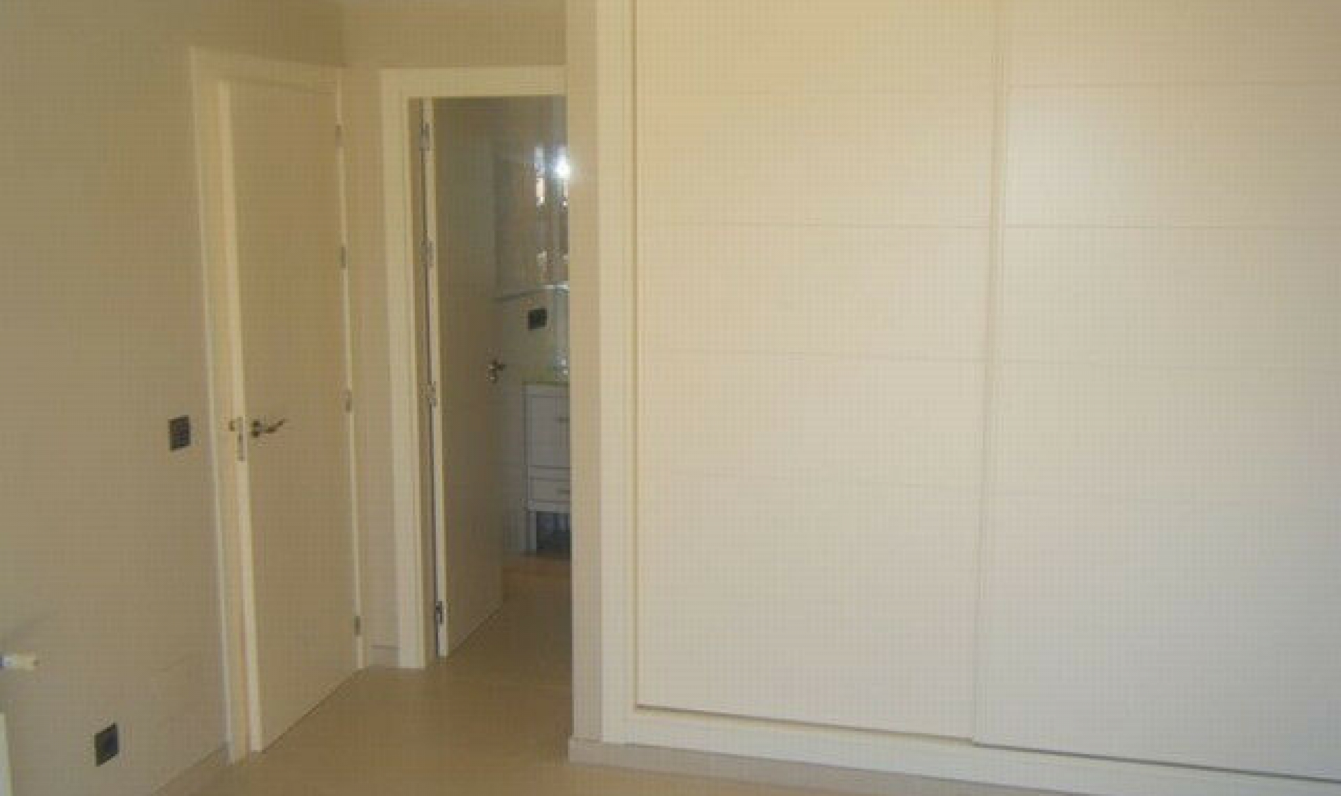 Resale - House -
Nerja