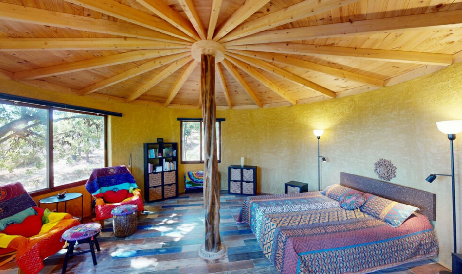 Resale - House -
Nerja