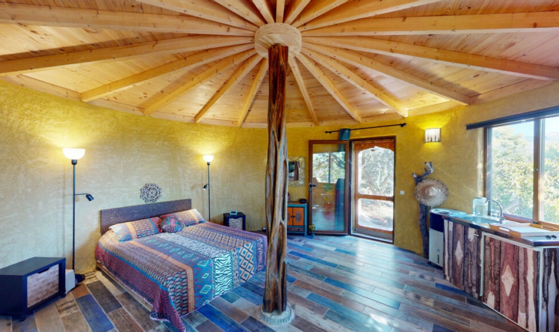 Resale - House -
Nerja