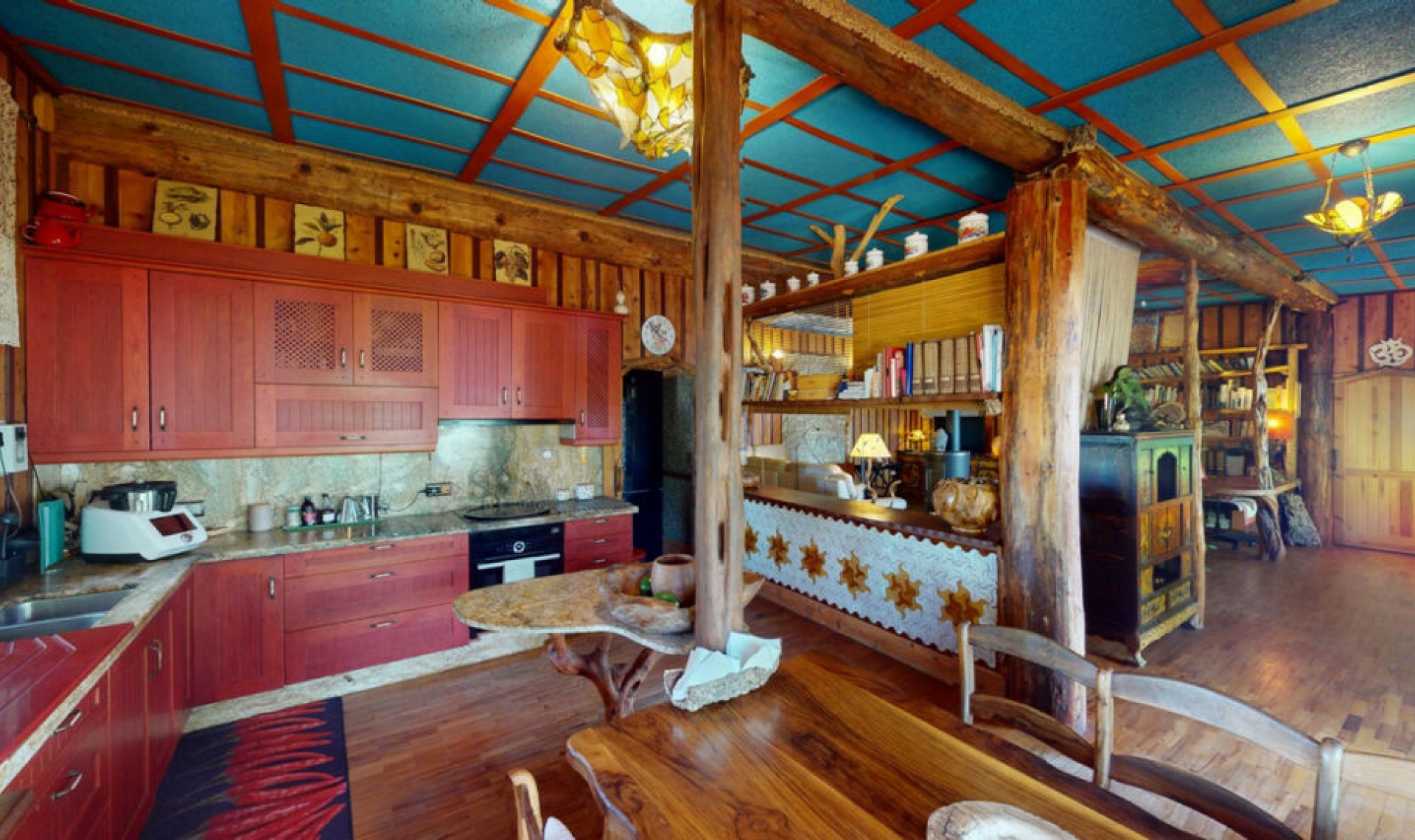 Resale - House -
Nerja