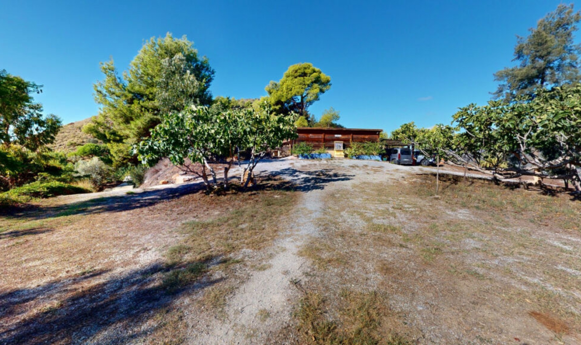 Resale - House -
Nerja