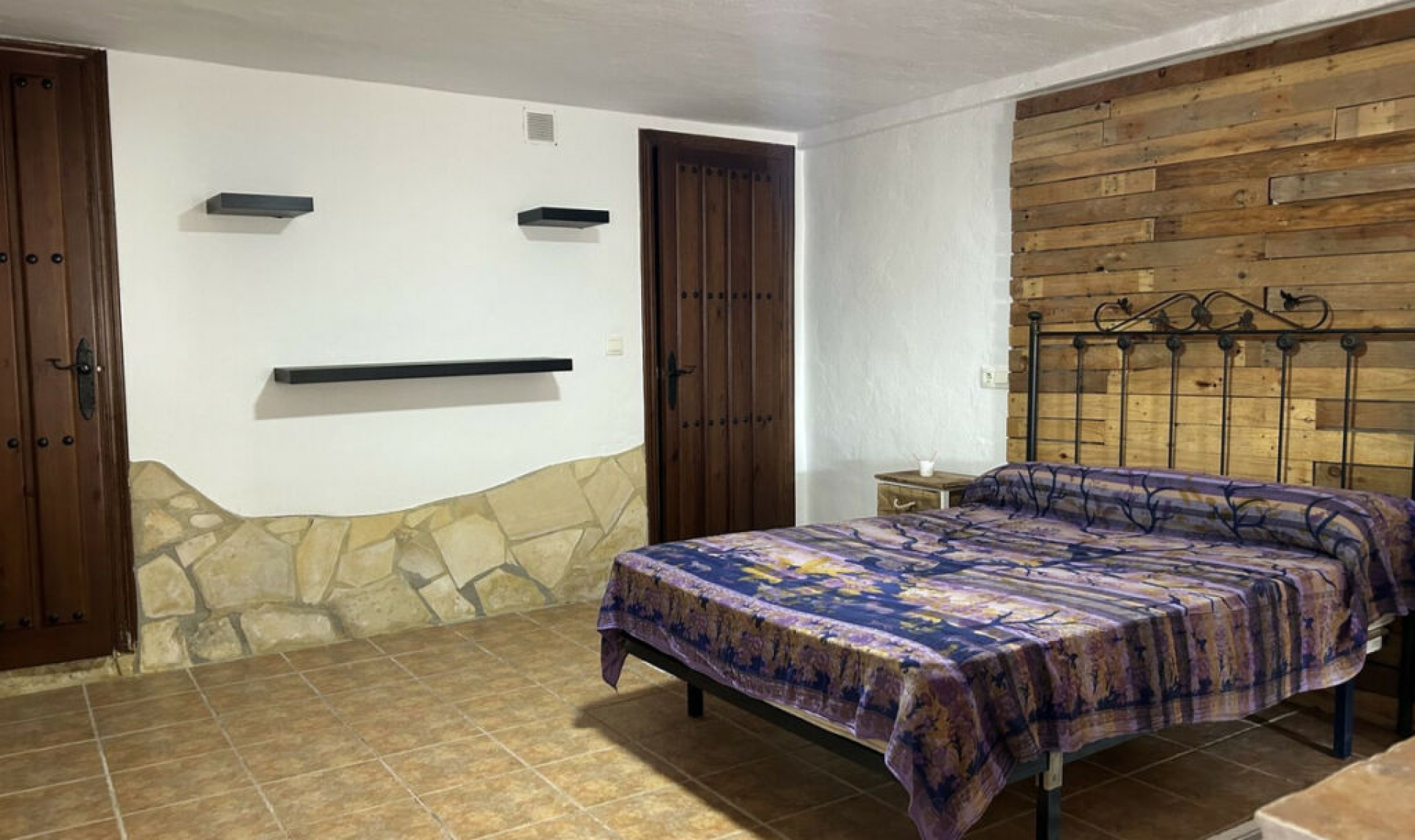 Resale - House -
Nerja