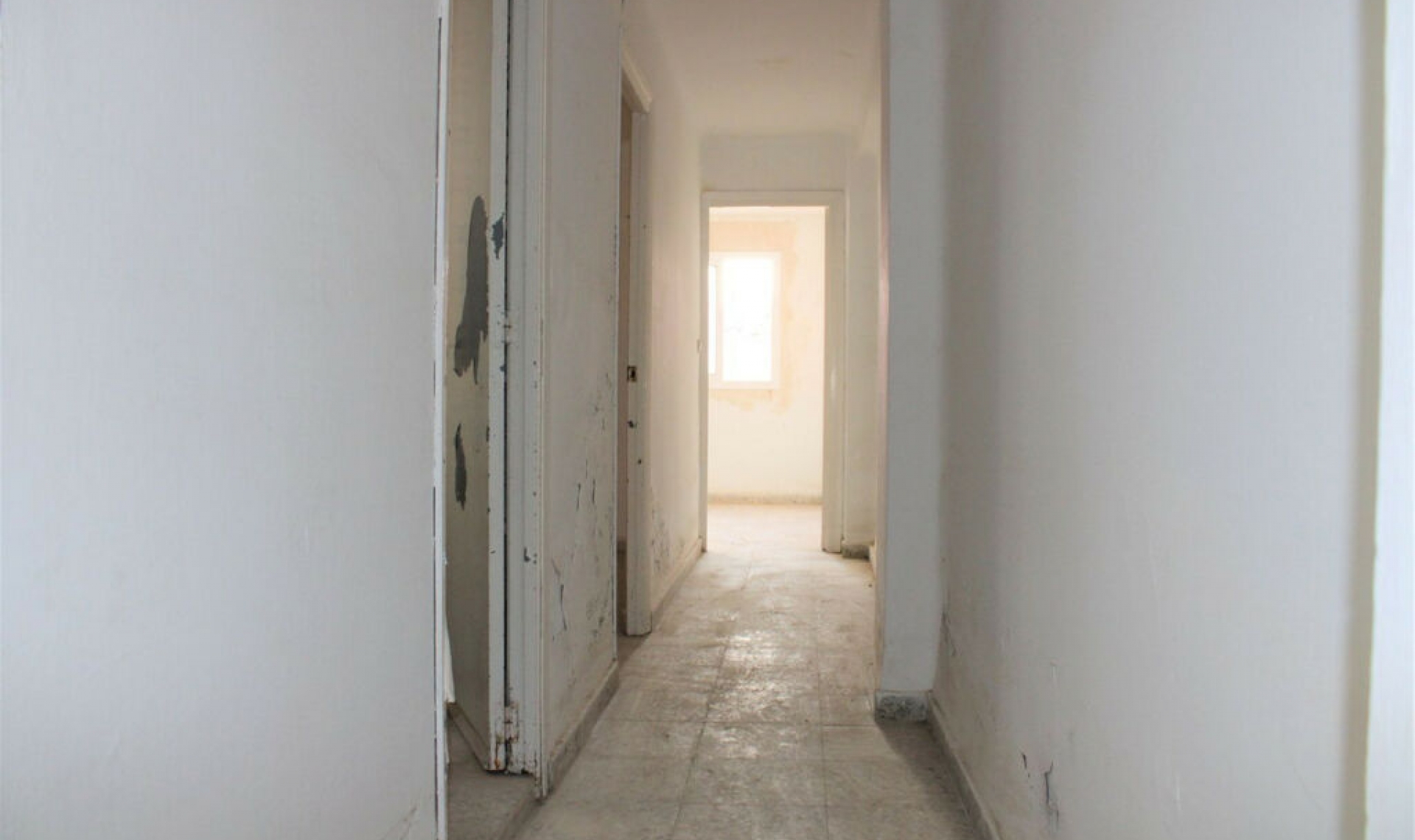 Resale - House -
Nerja