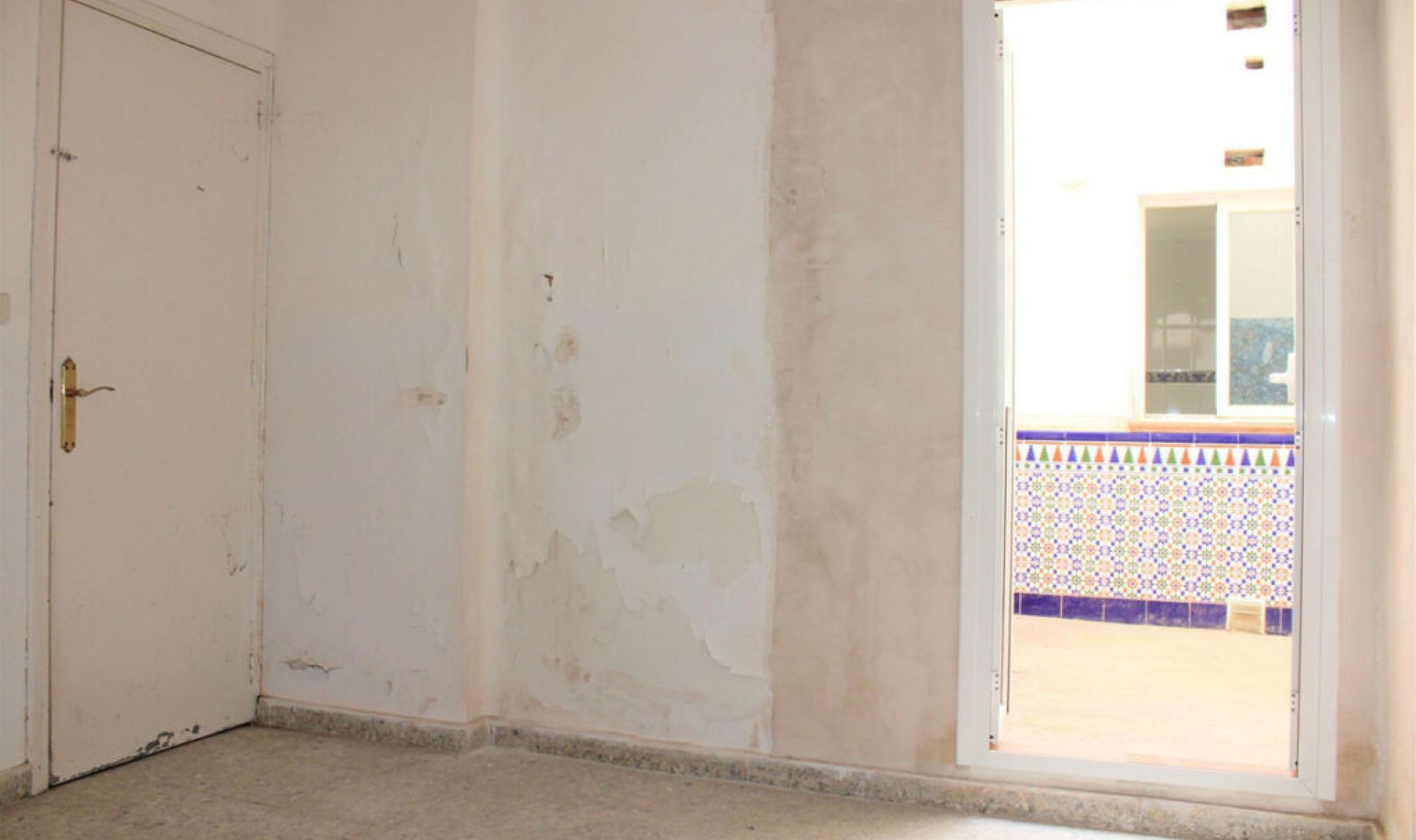 Resale - House -
Nerja