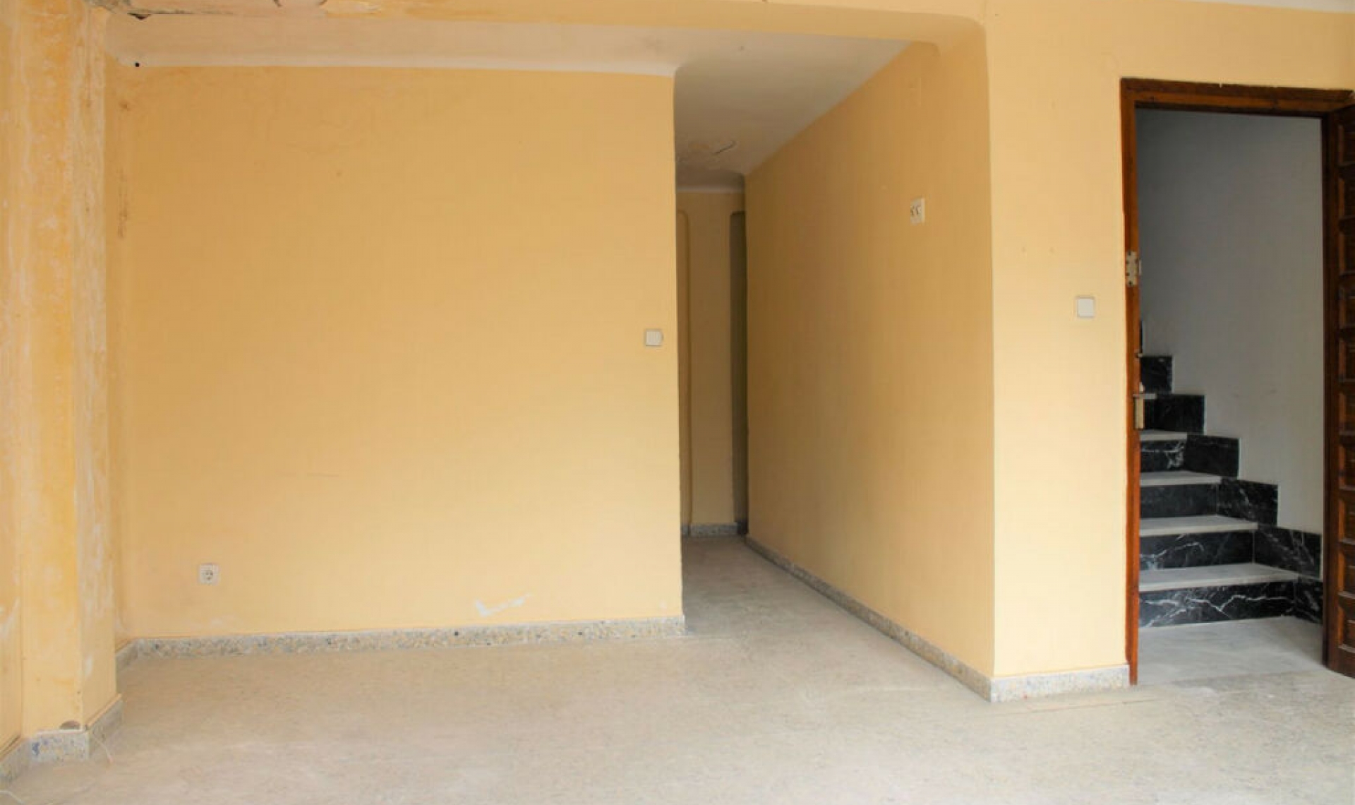 Resale - House -
Nerja