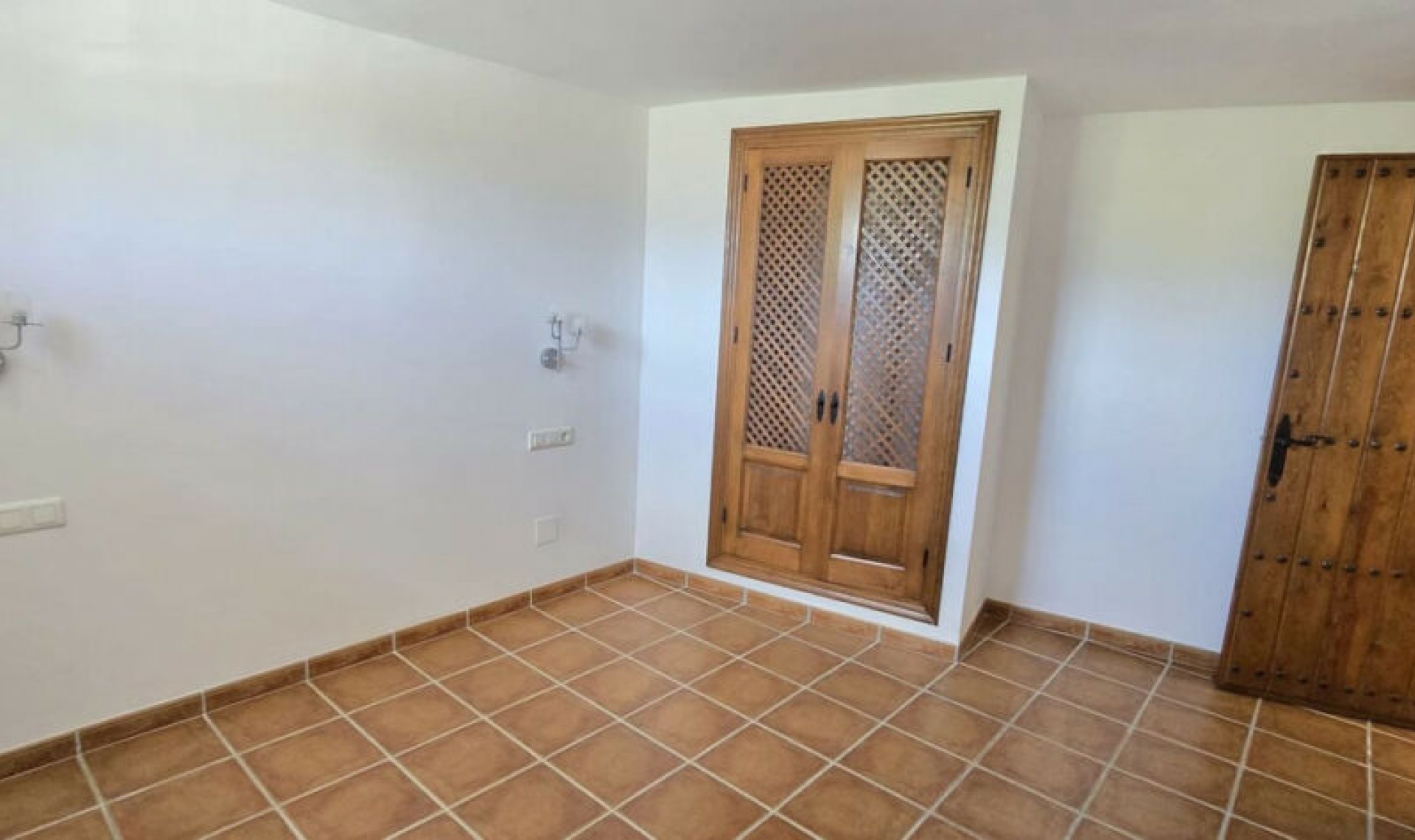 Resale - House -
Nerja