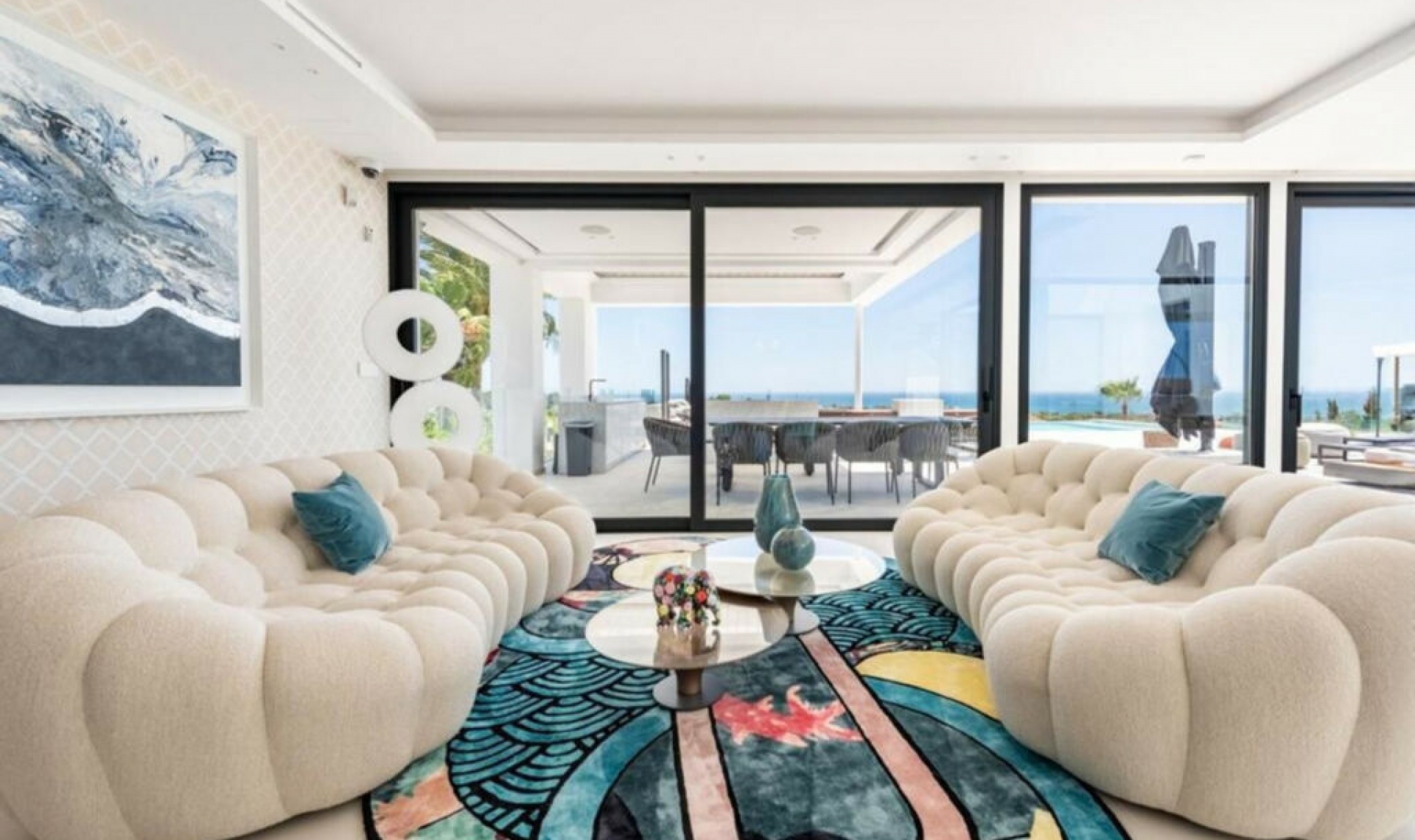 Resale - House -
New Golden Mile