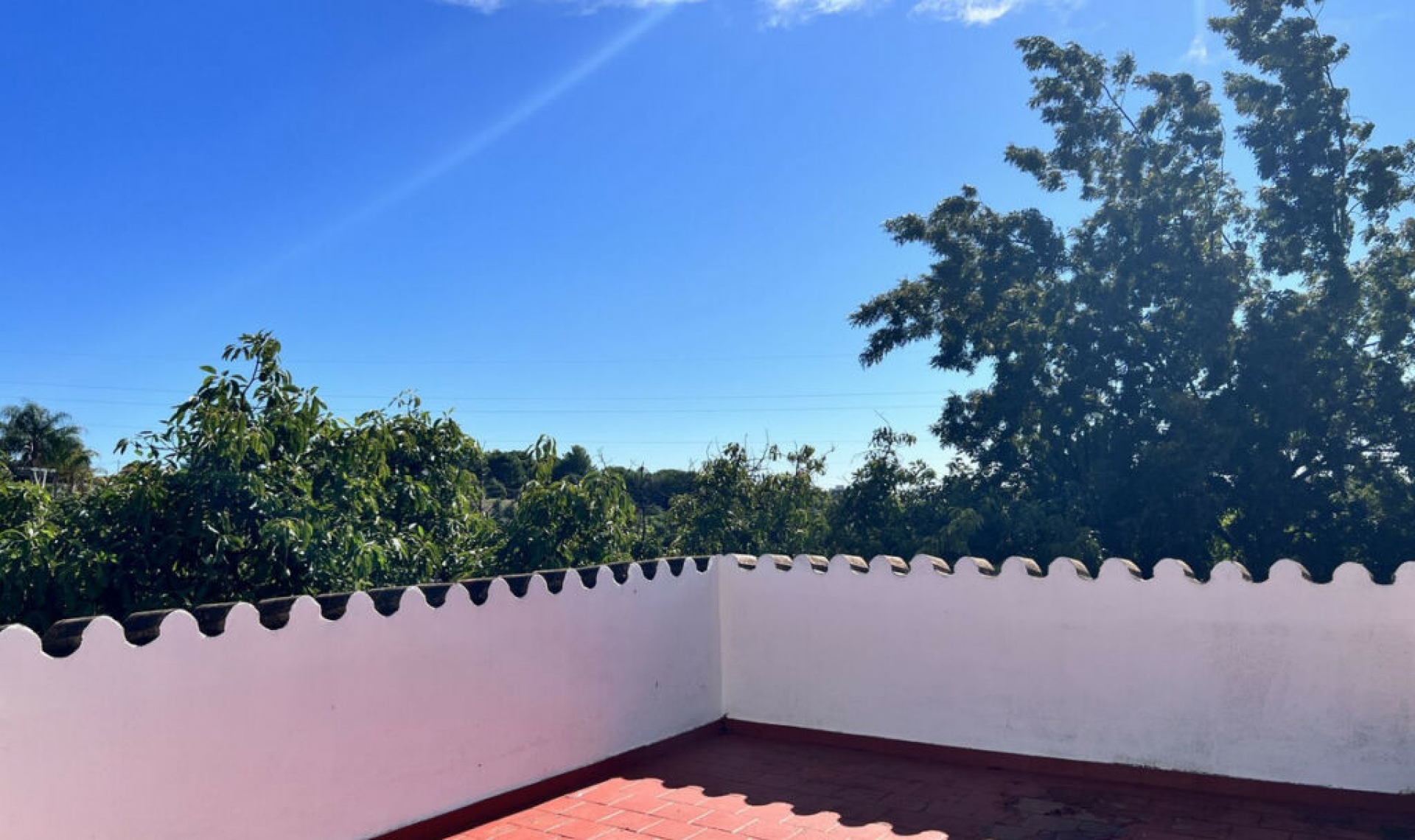 Resale - House -
New Golden Mile