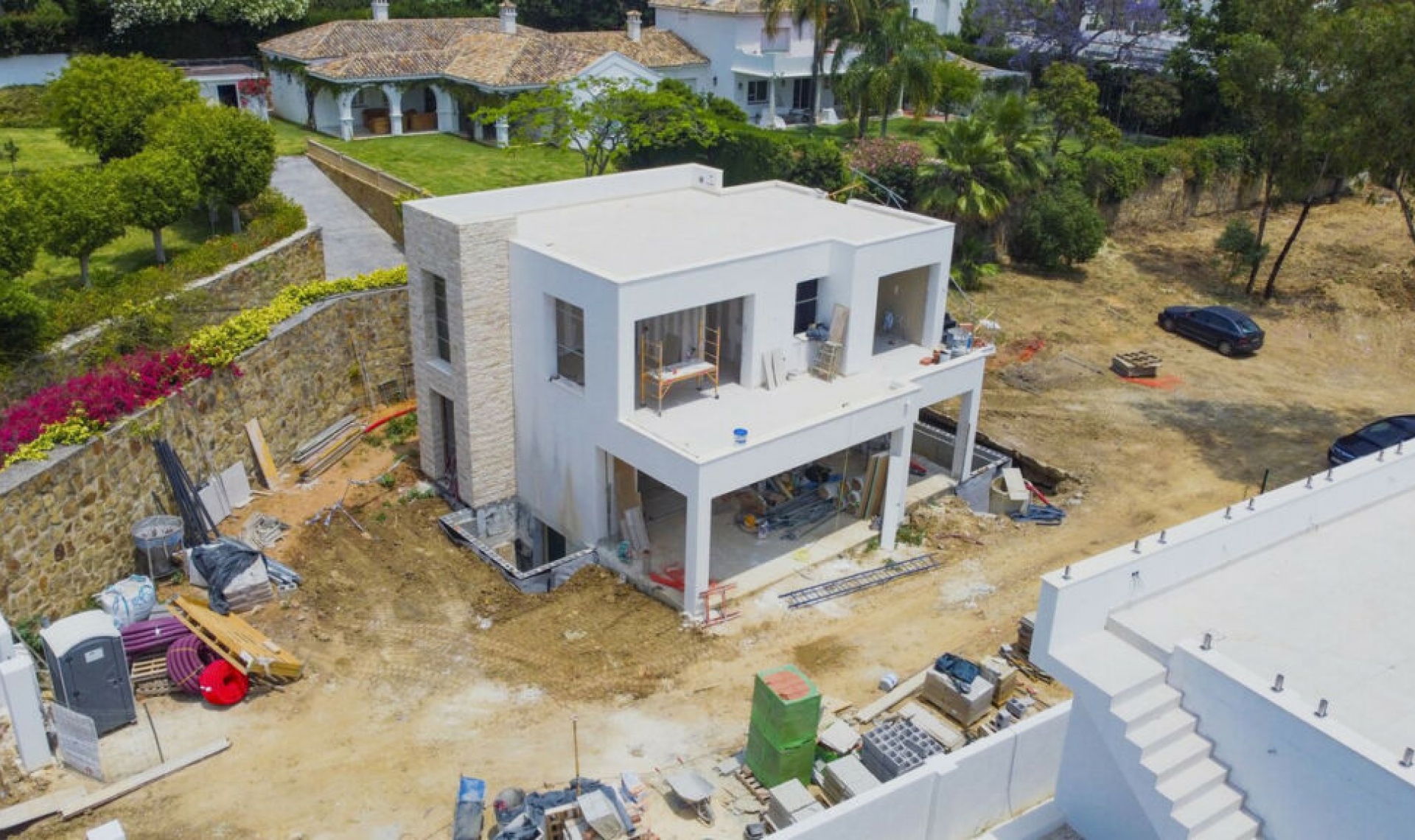 Resale - House -
New Golden Mile