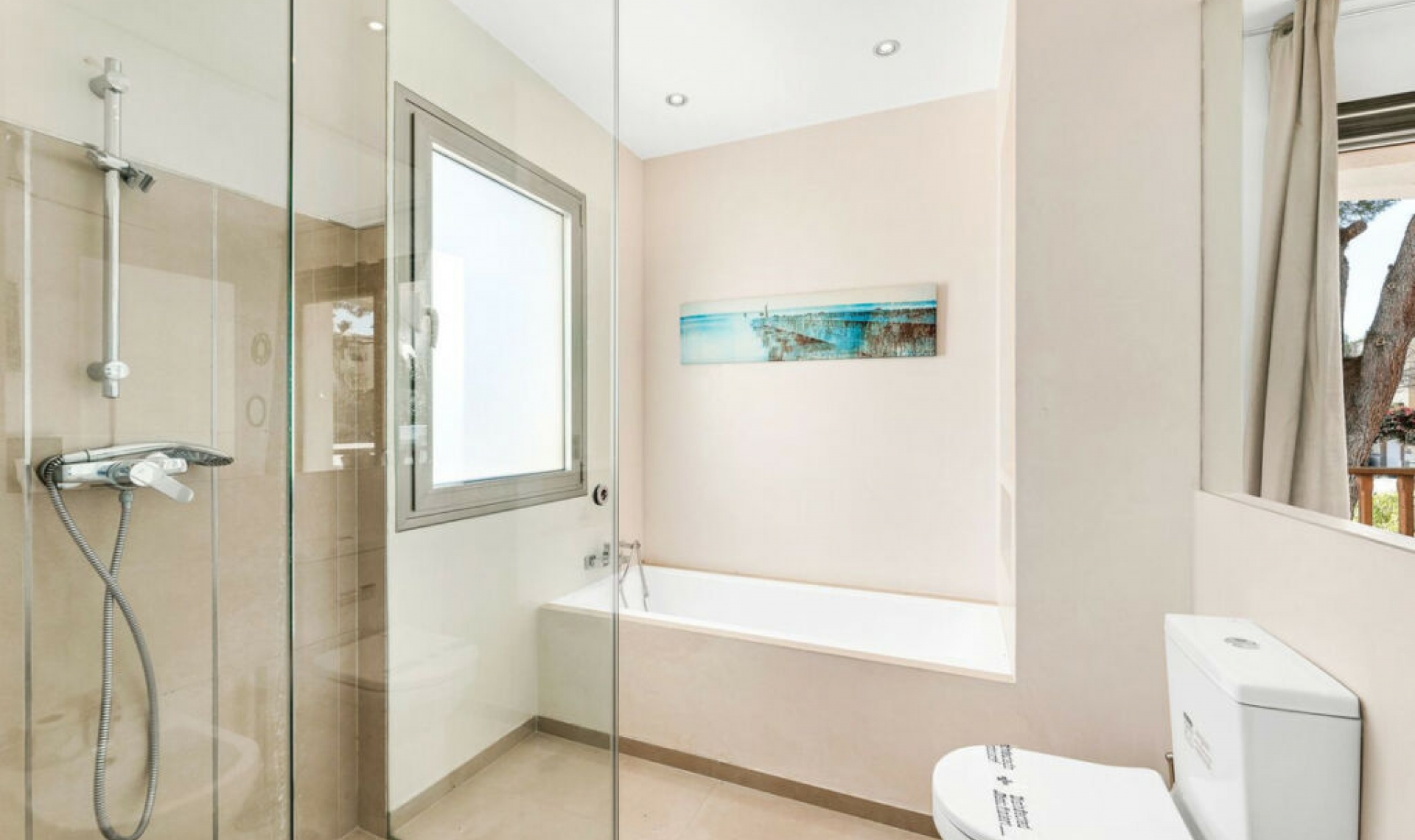 Resale - House -
Nueva Andalucía