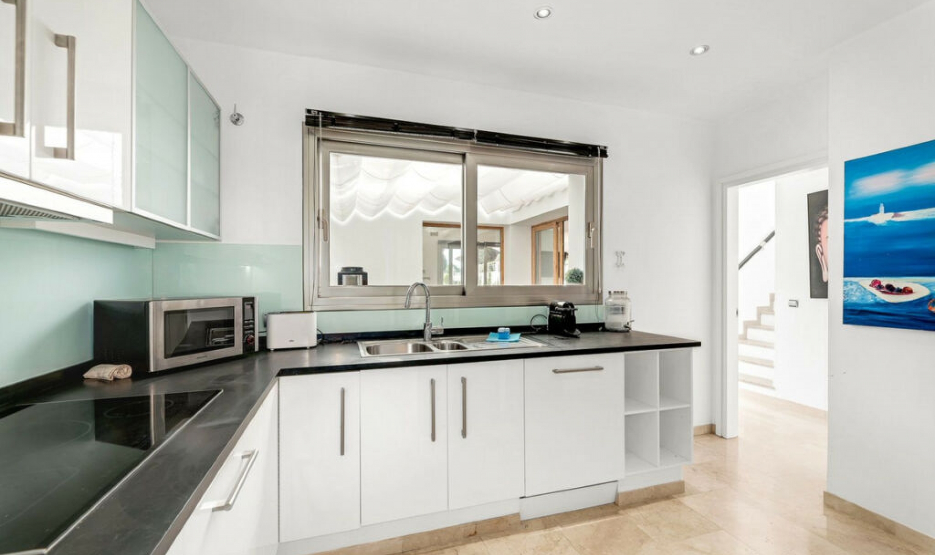 Resale - House -
Nueva Andalucía