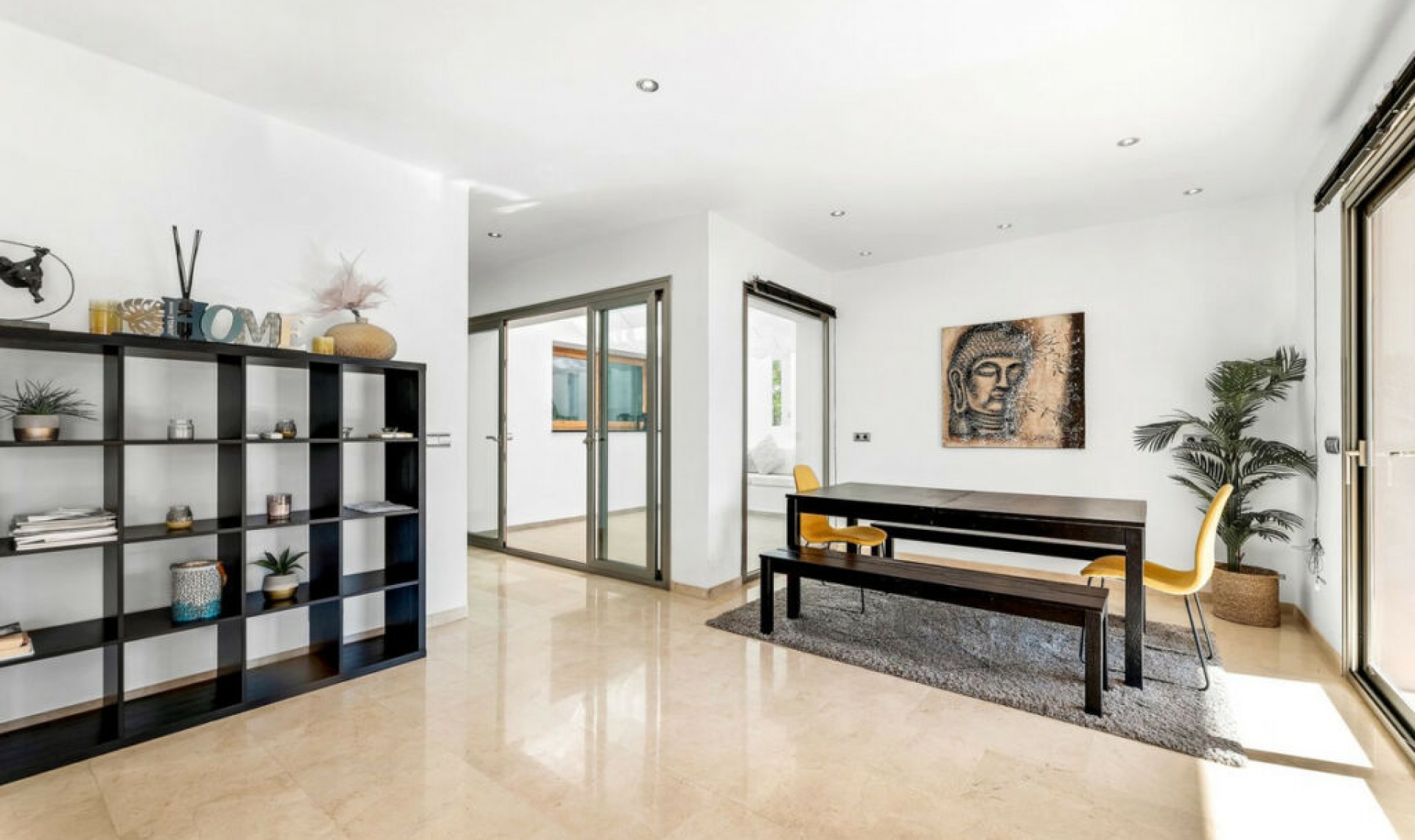 Resale - House -
Nueva Andalucía