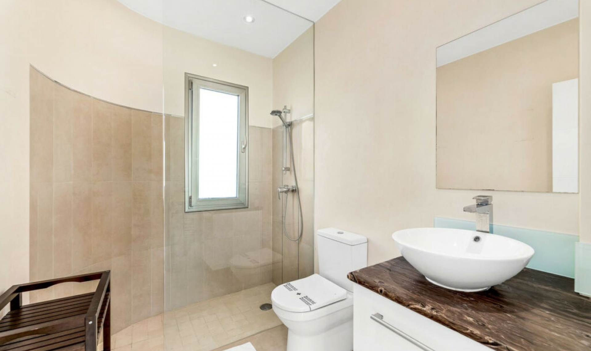 Resale - House -
Nueva Andalucía