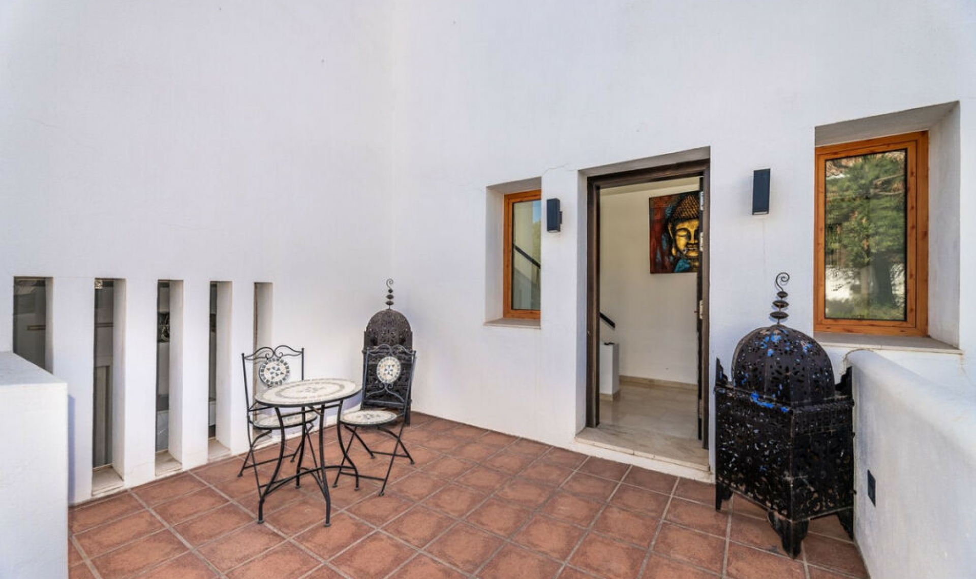 Resale - House -
Nueva Andalucía