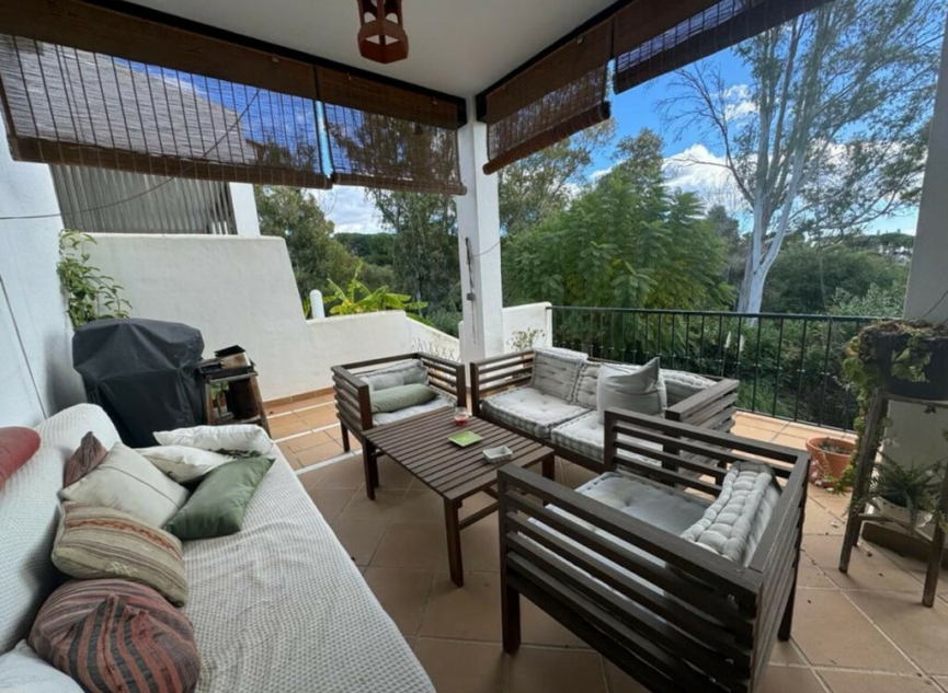 Resale - House -
Nueva Andalucía