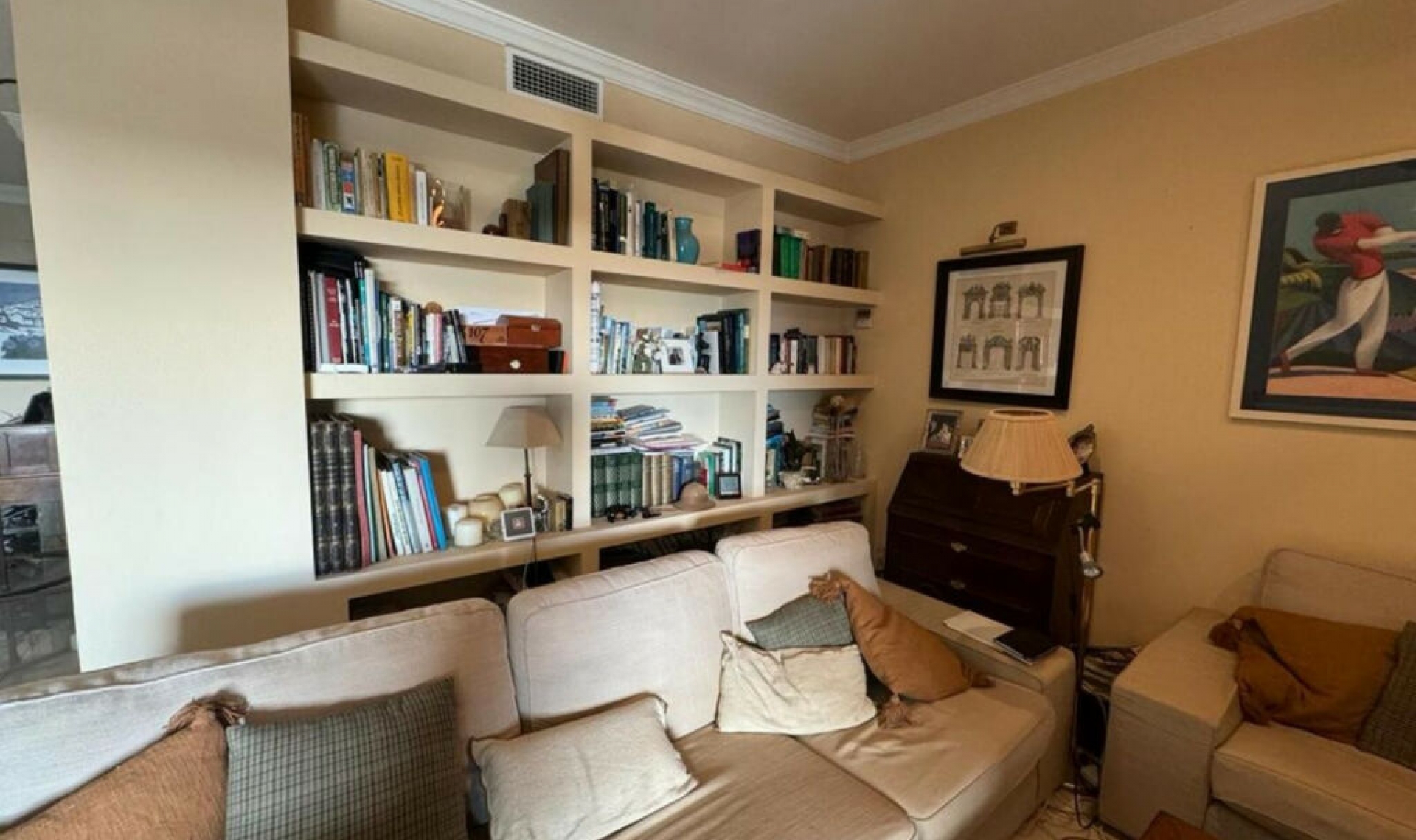 Resale - House -
Nueva Andalucía