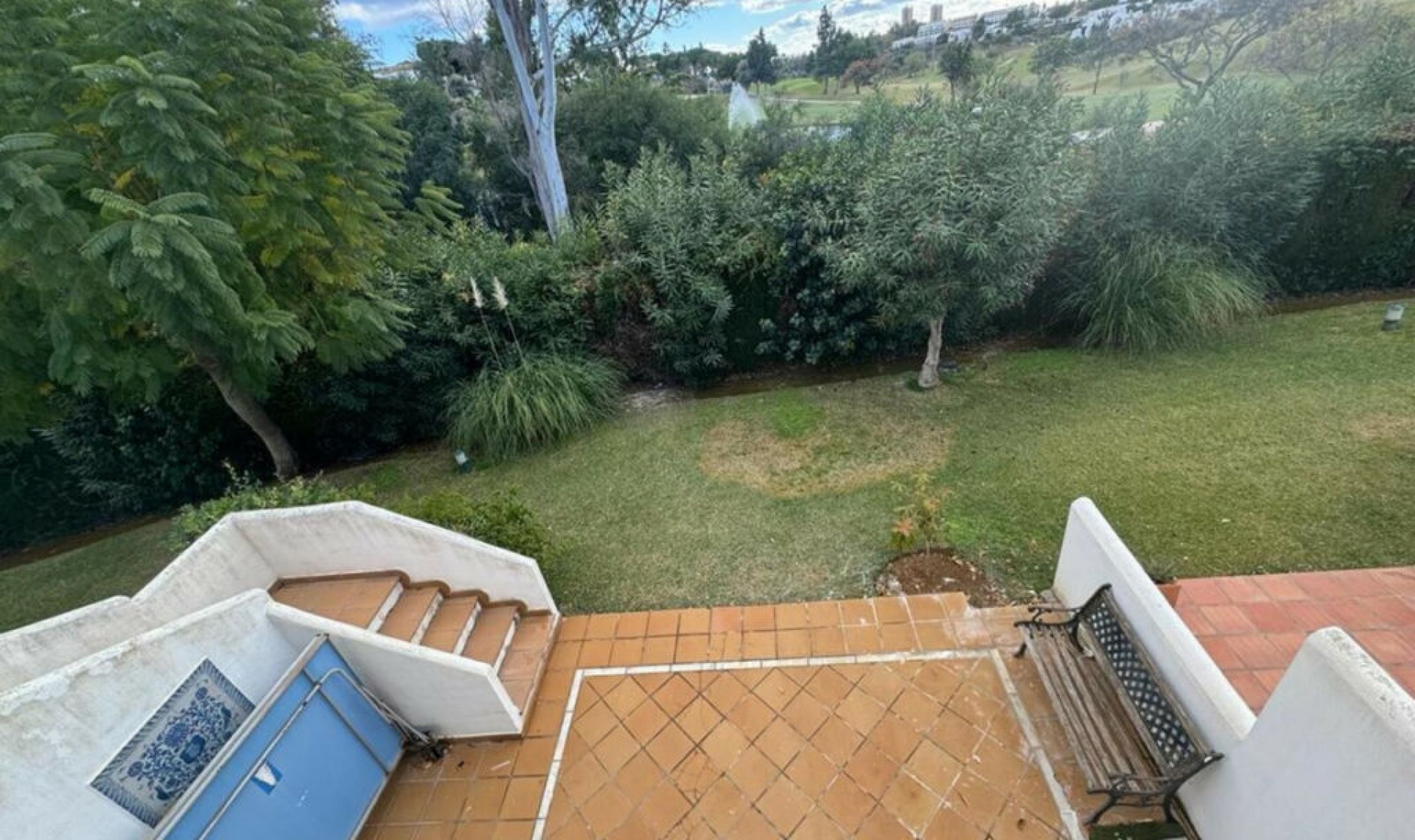 Resale - House -
Nueva Andalucía