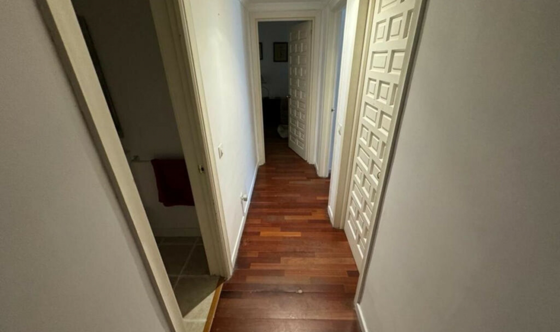 Resale - House -
Nueva Andalucía