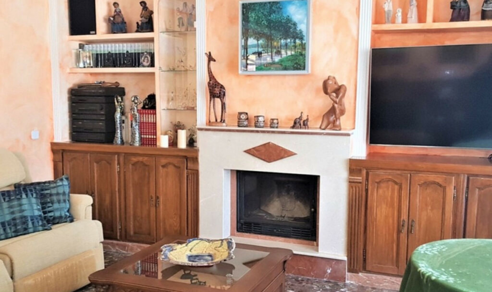 Resale - House -
Nueva Andalucía