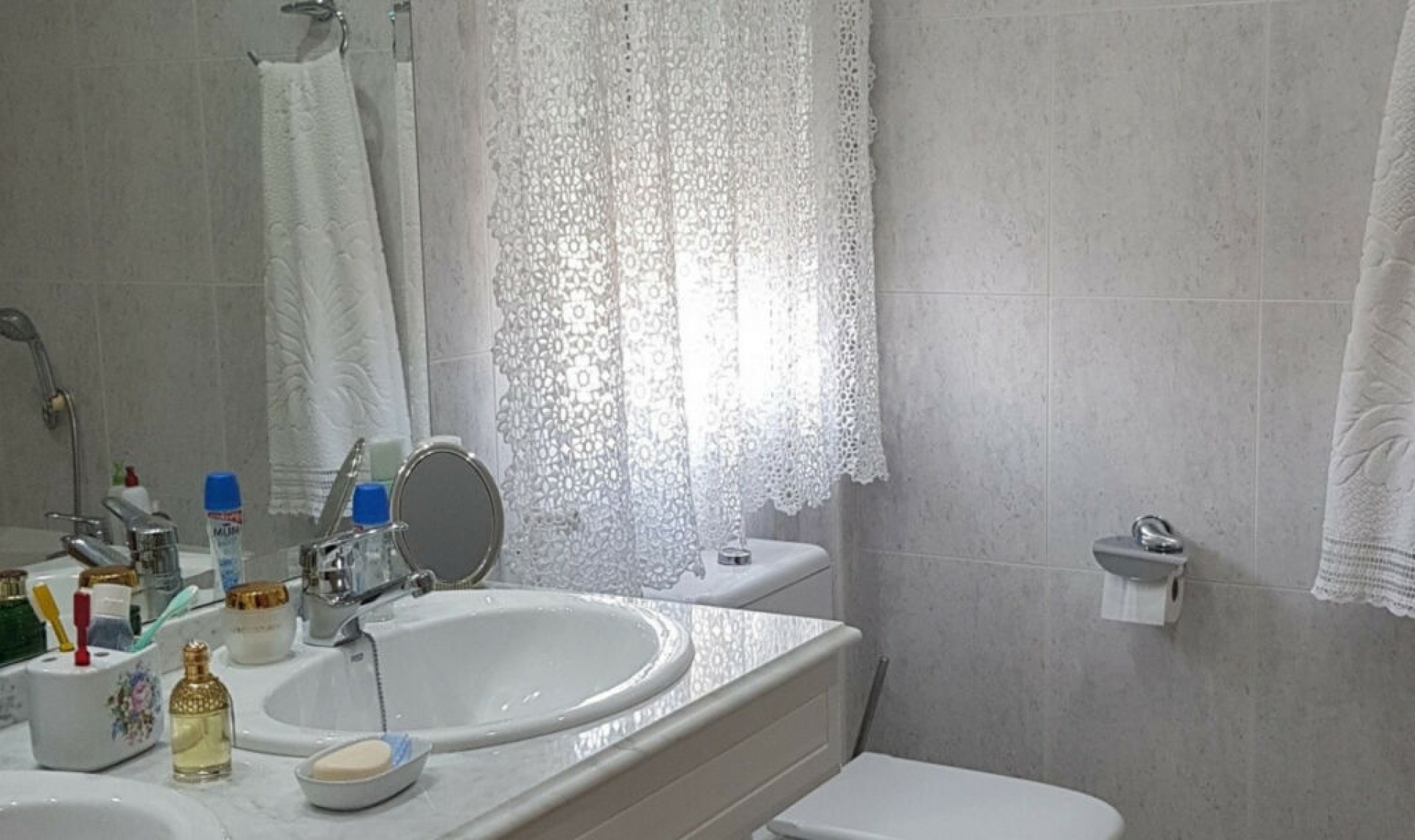 Resale - House -
Nueva Andalucía