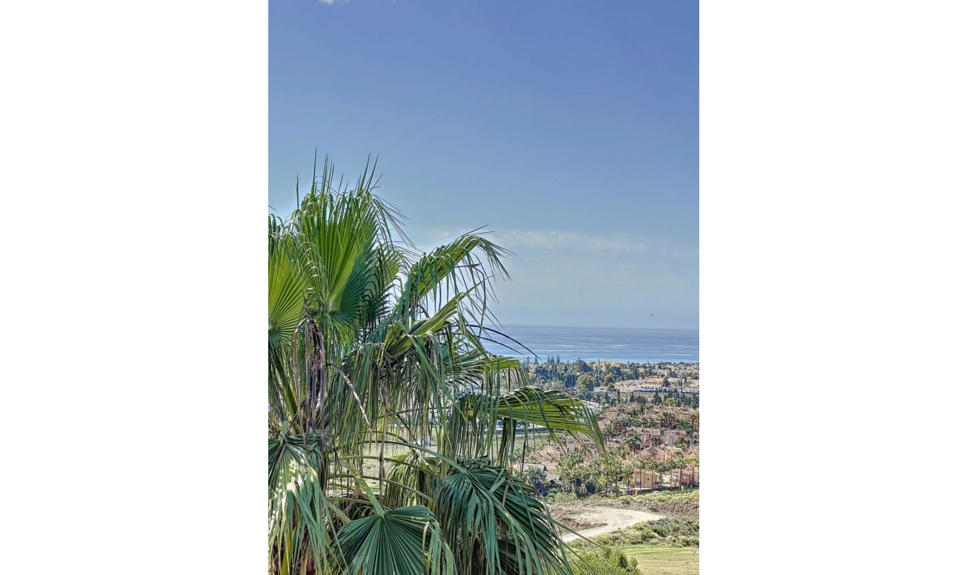 Resale - House -
Nueva Andalucía