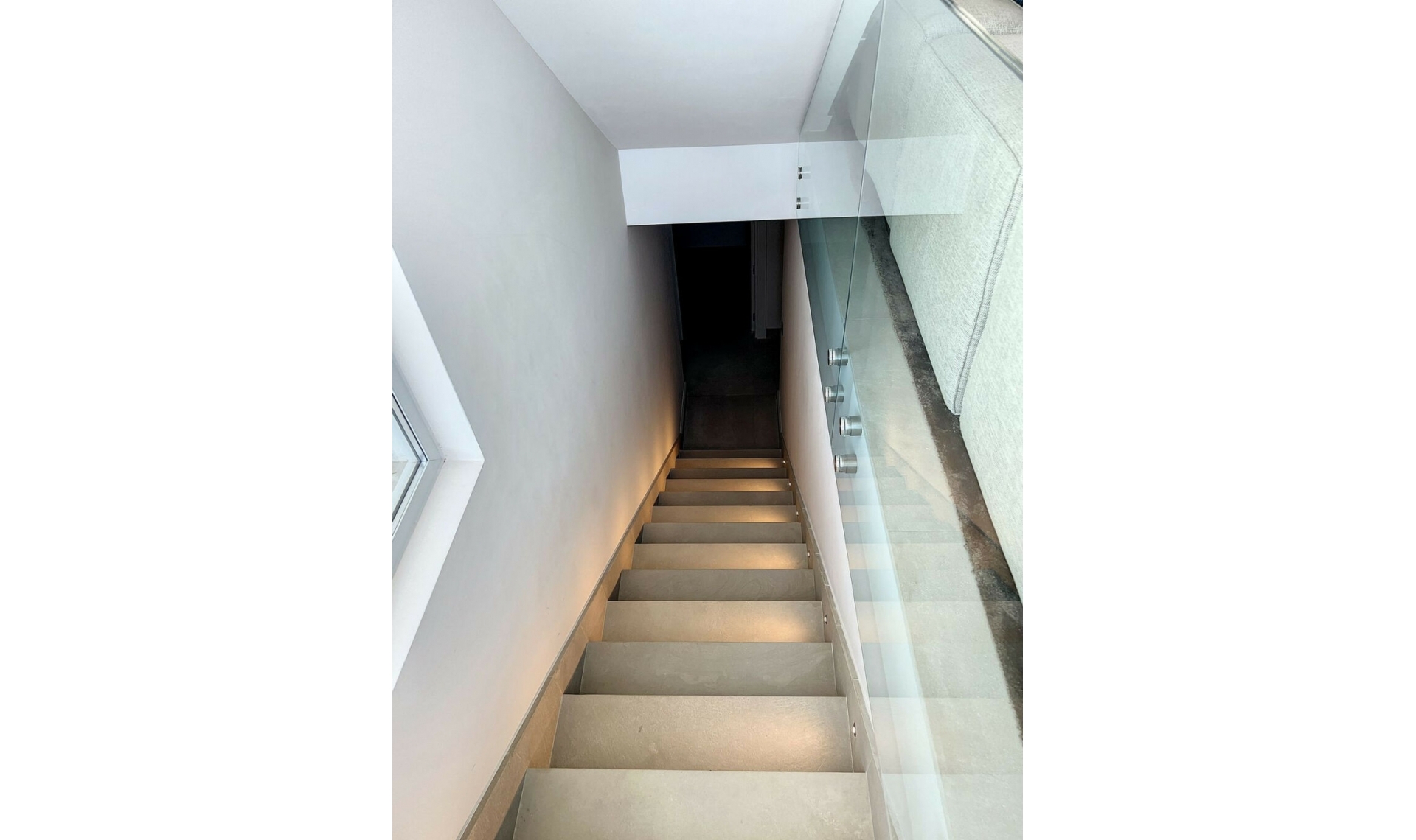 Resale - House -
Nueva Andalucía