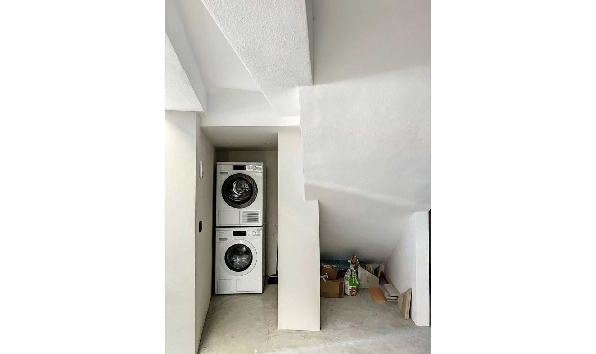 Resale - House -
Nueva Andalucía