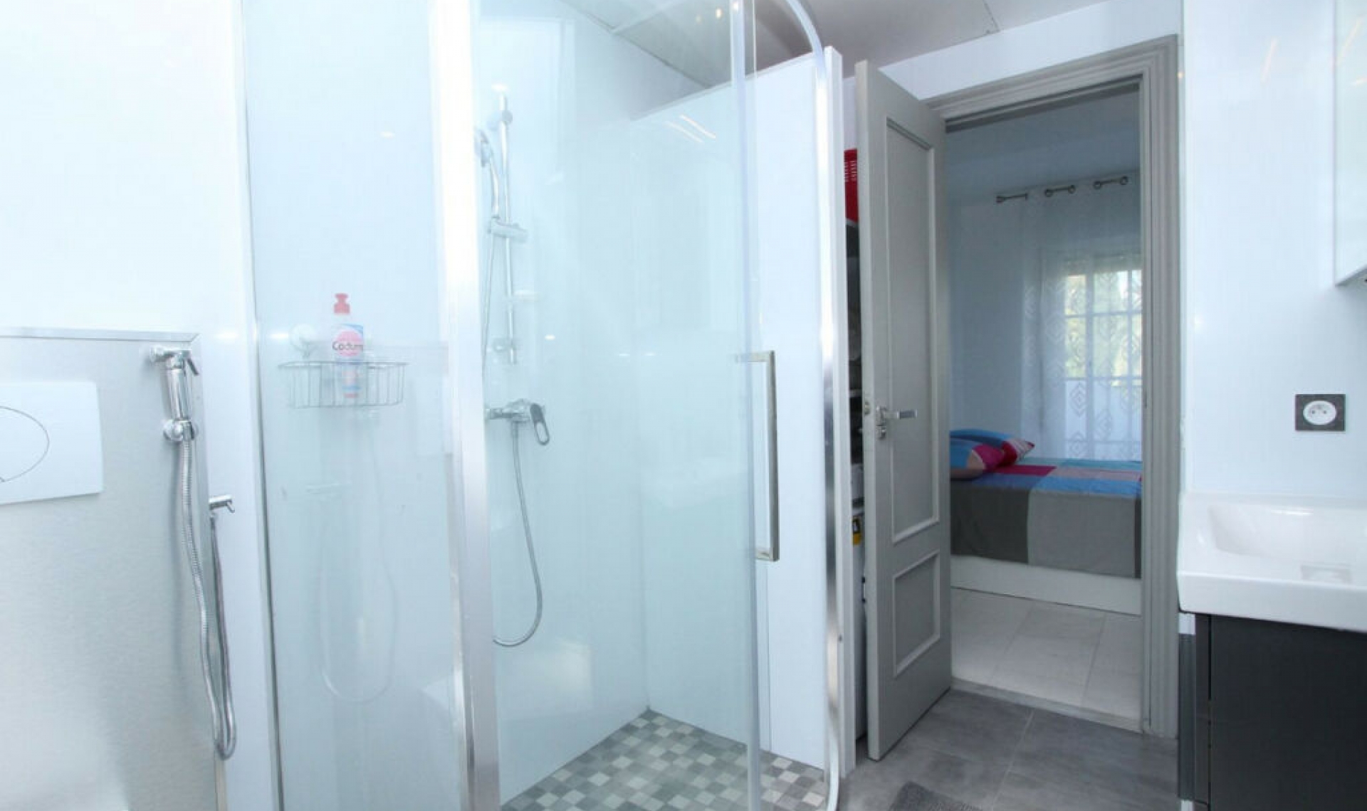 Resale - House -
Nueva Andalucía