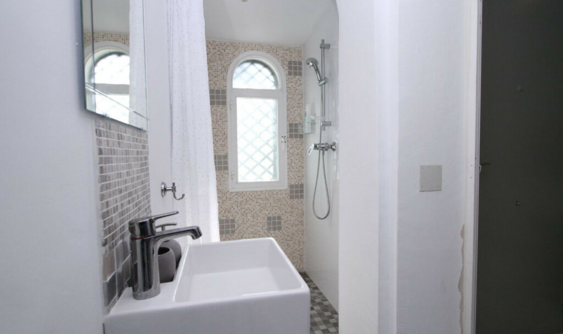 Resale - House -
Nueva Andalucía