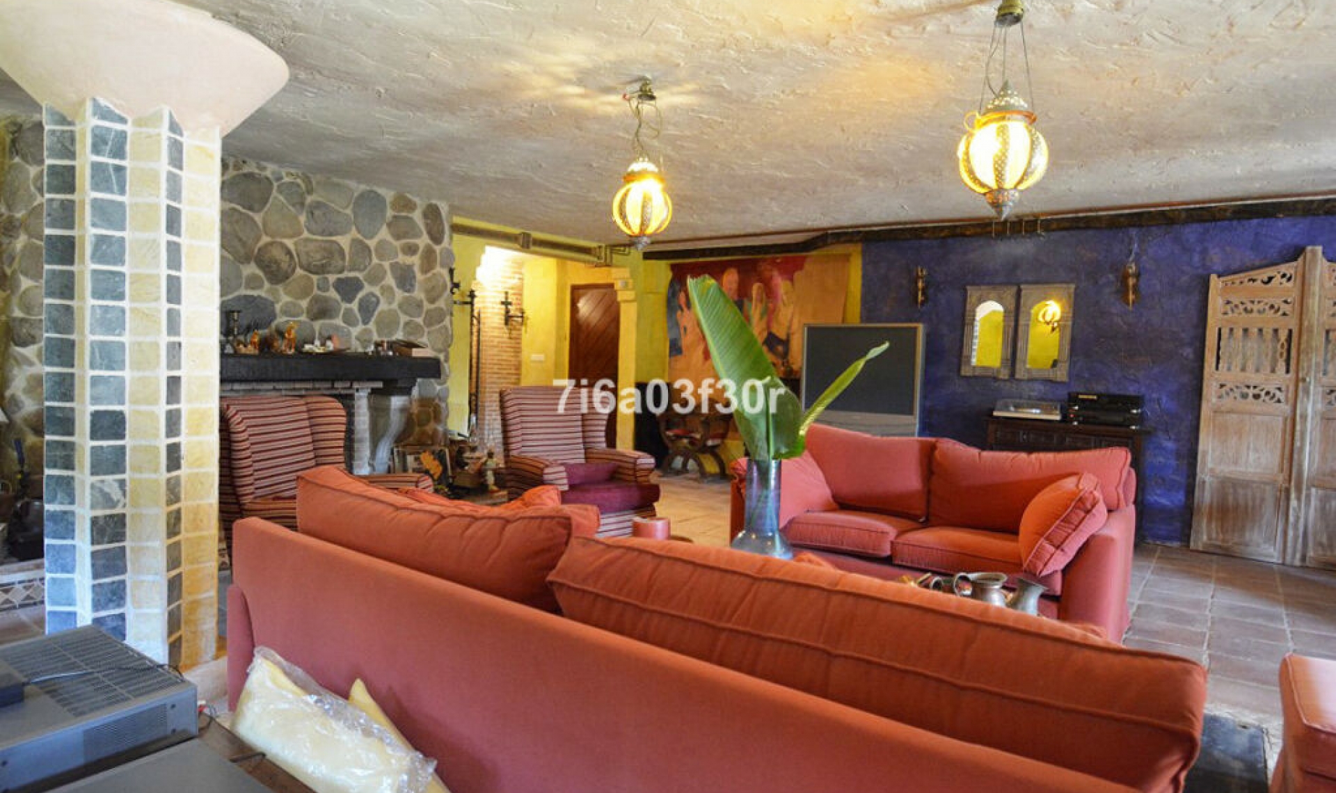 Resale - House -
Nueva Andalucía