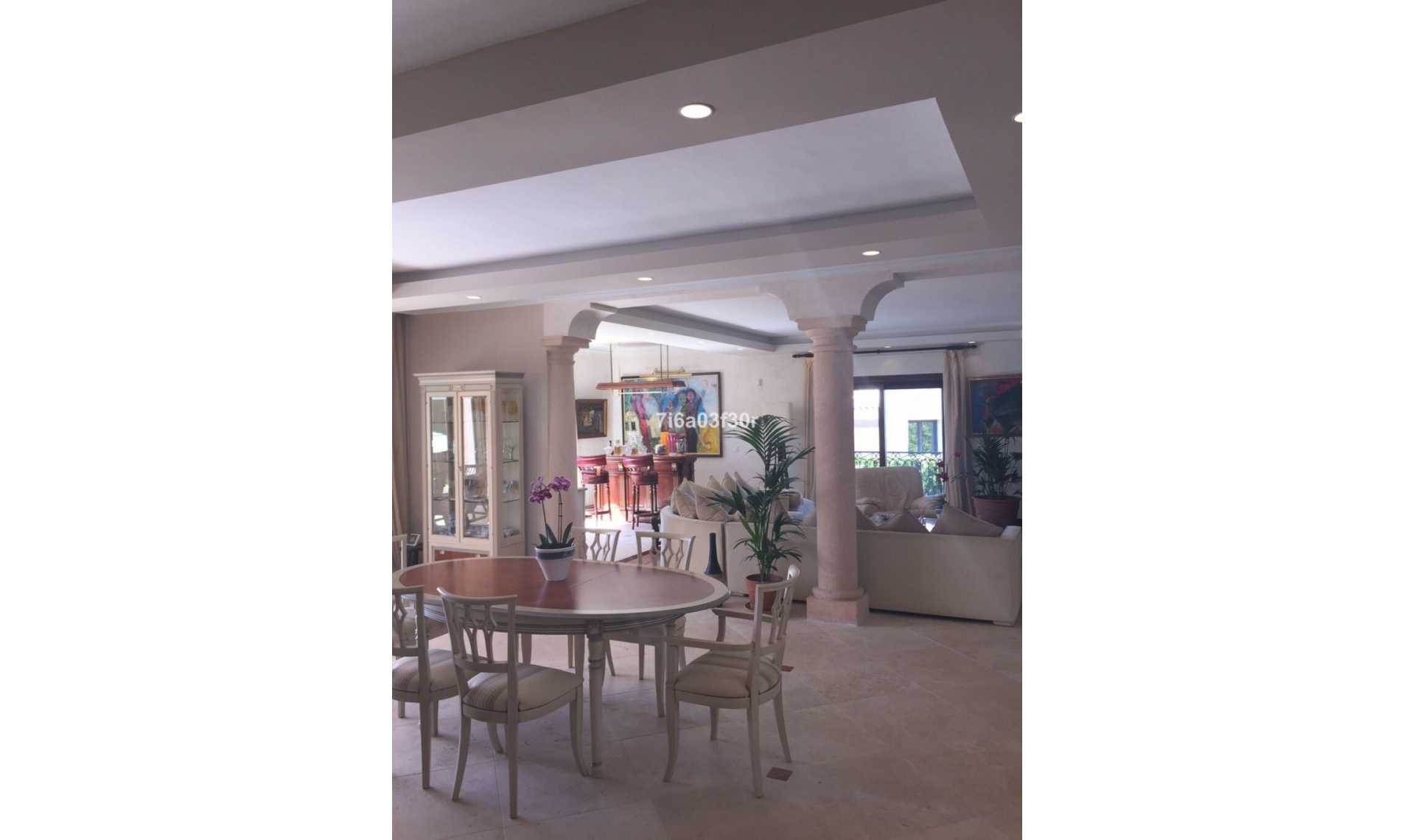 Resale - House -
Nueva Andalucía