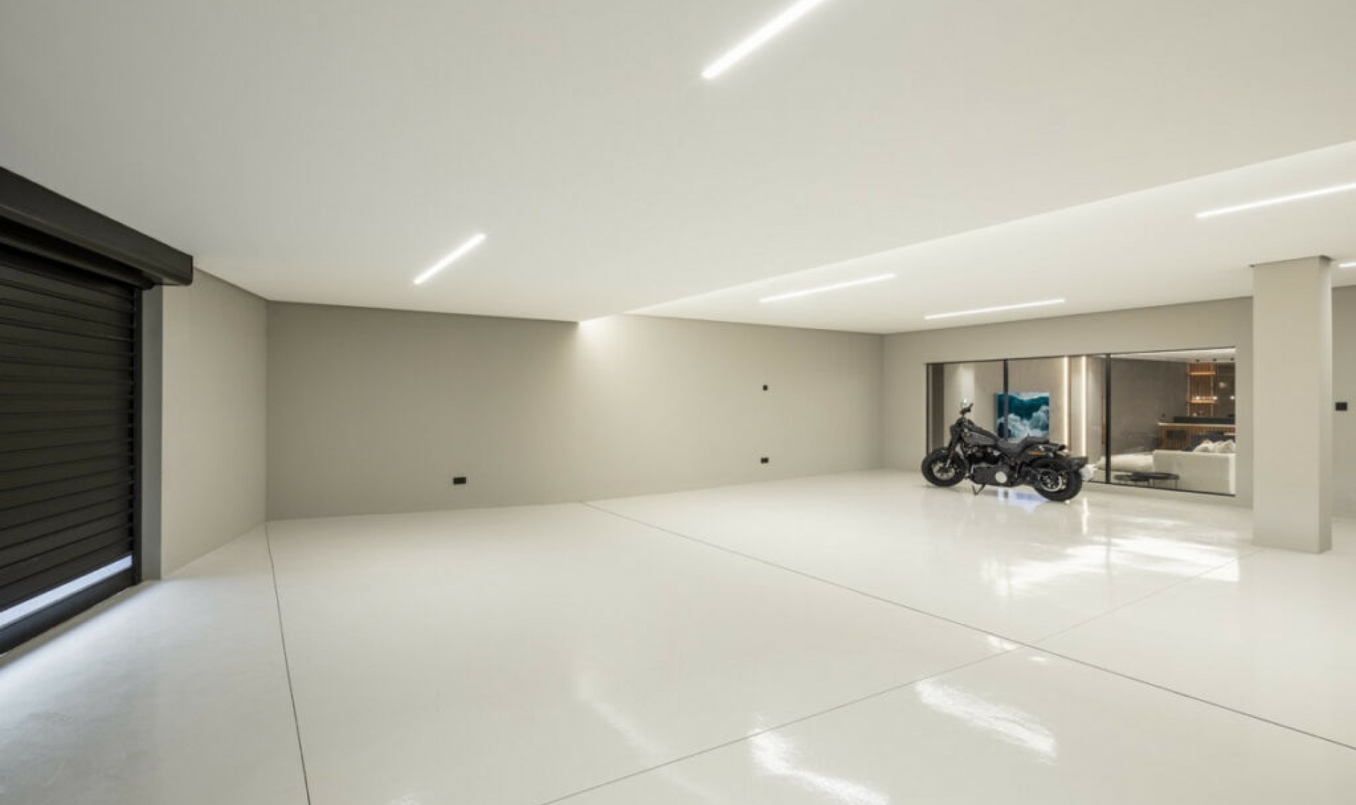 Resale - House -
Nueva Andalucía