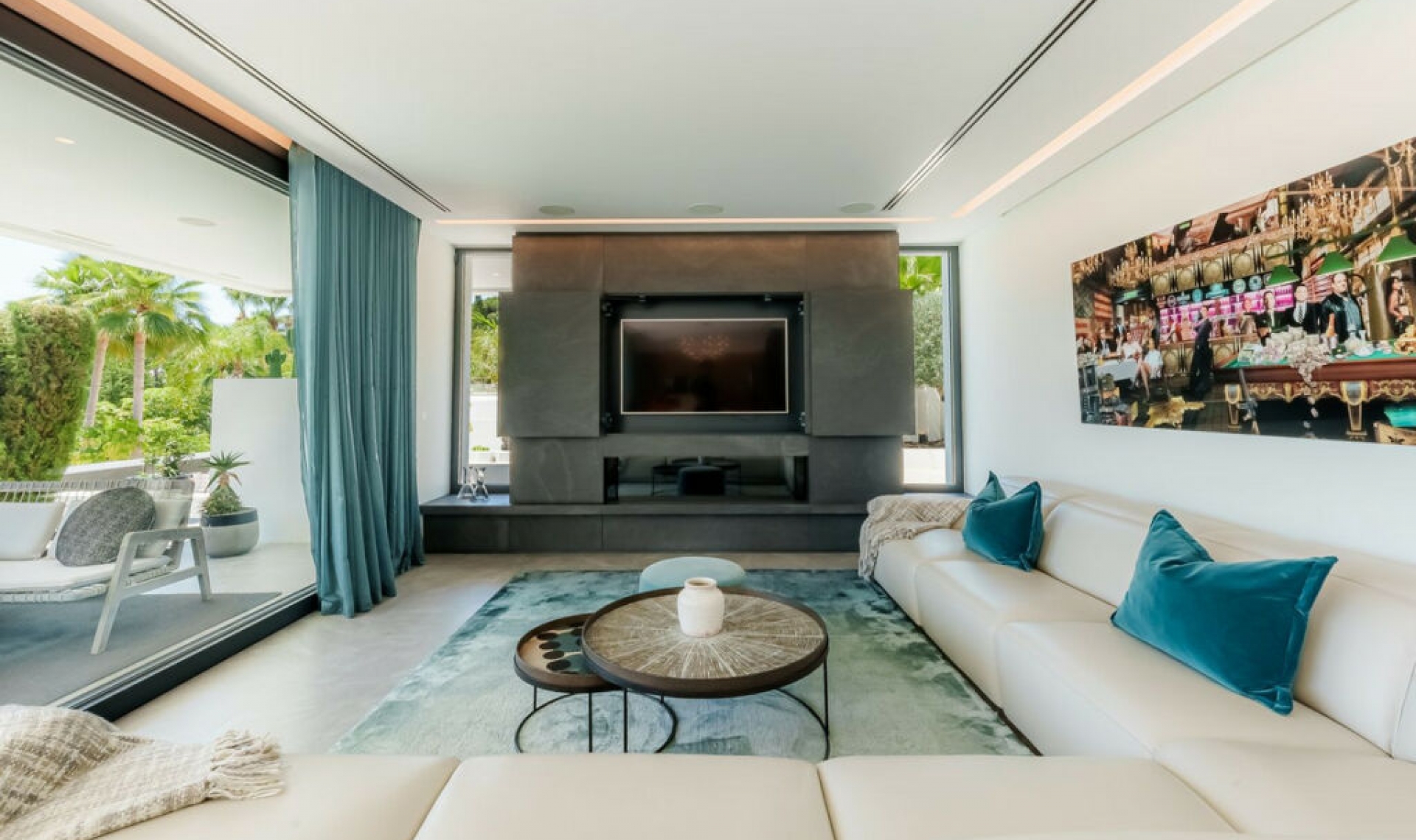 Resale - House -
Nueva Andalucía