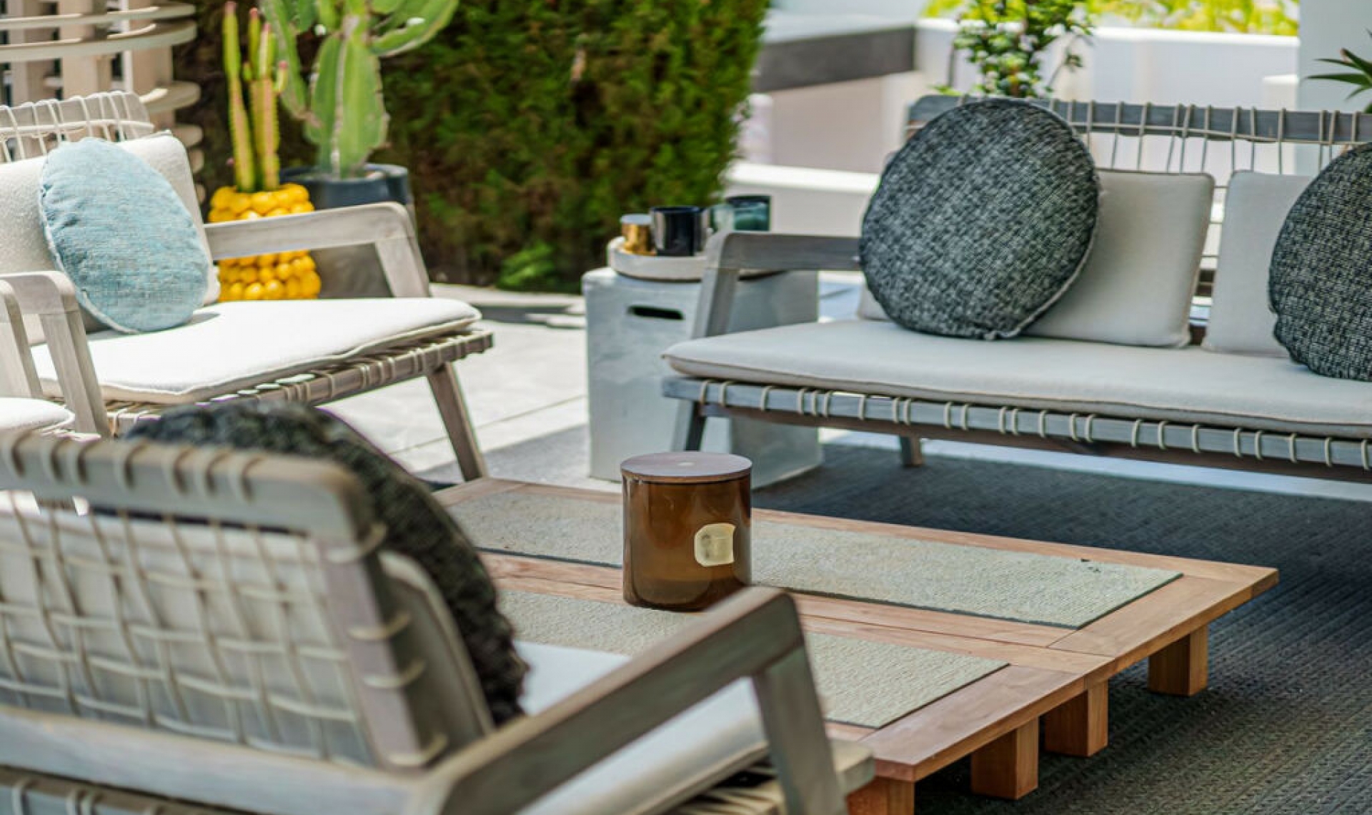 Resale - House -
Nueva Andalucía