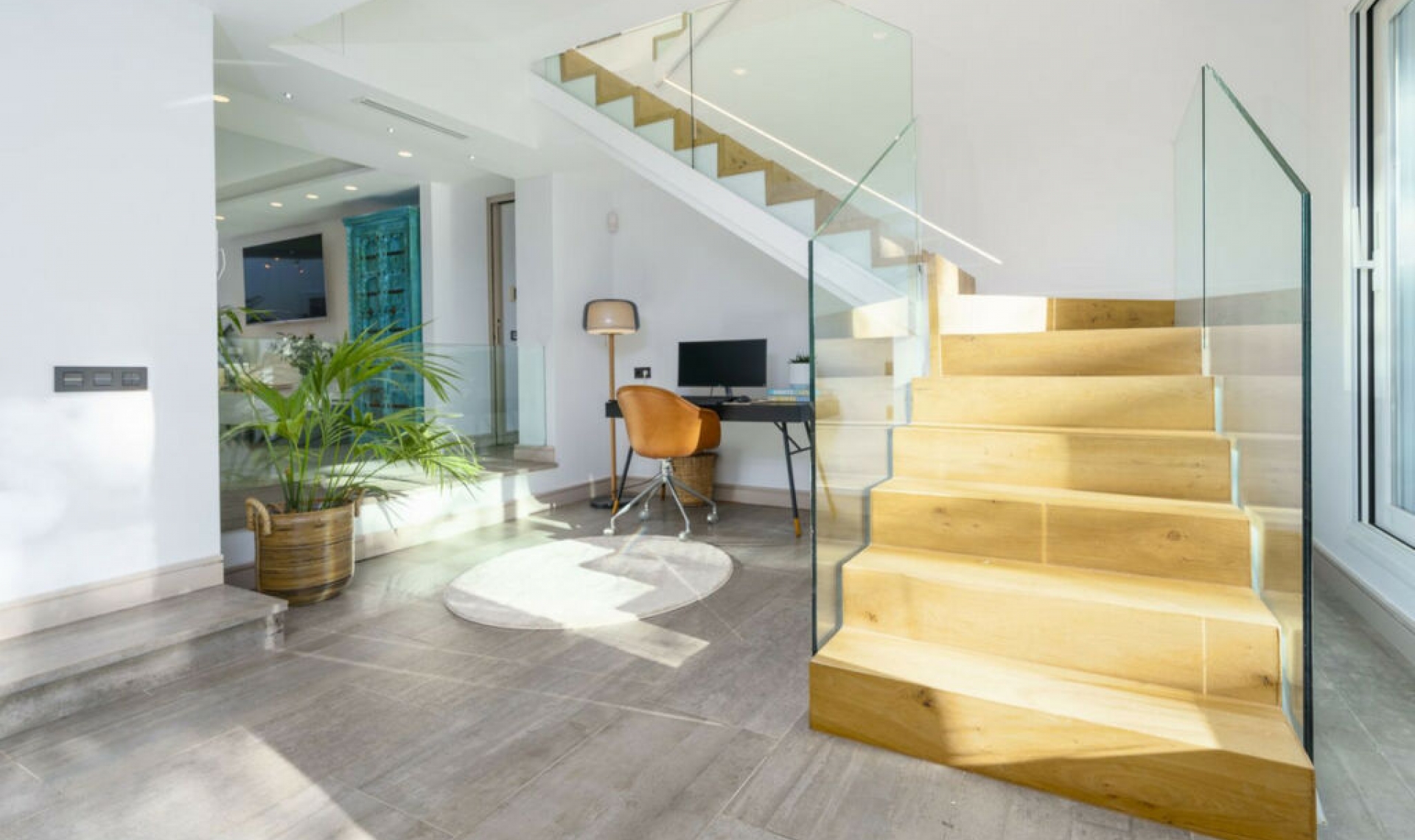 Resale - House -
Nueva Andalucía