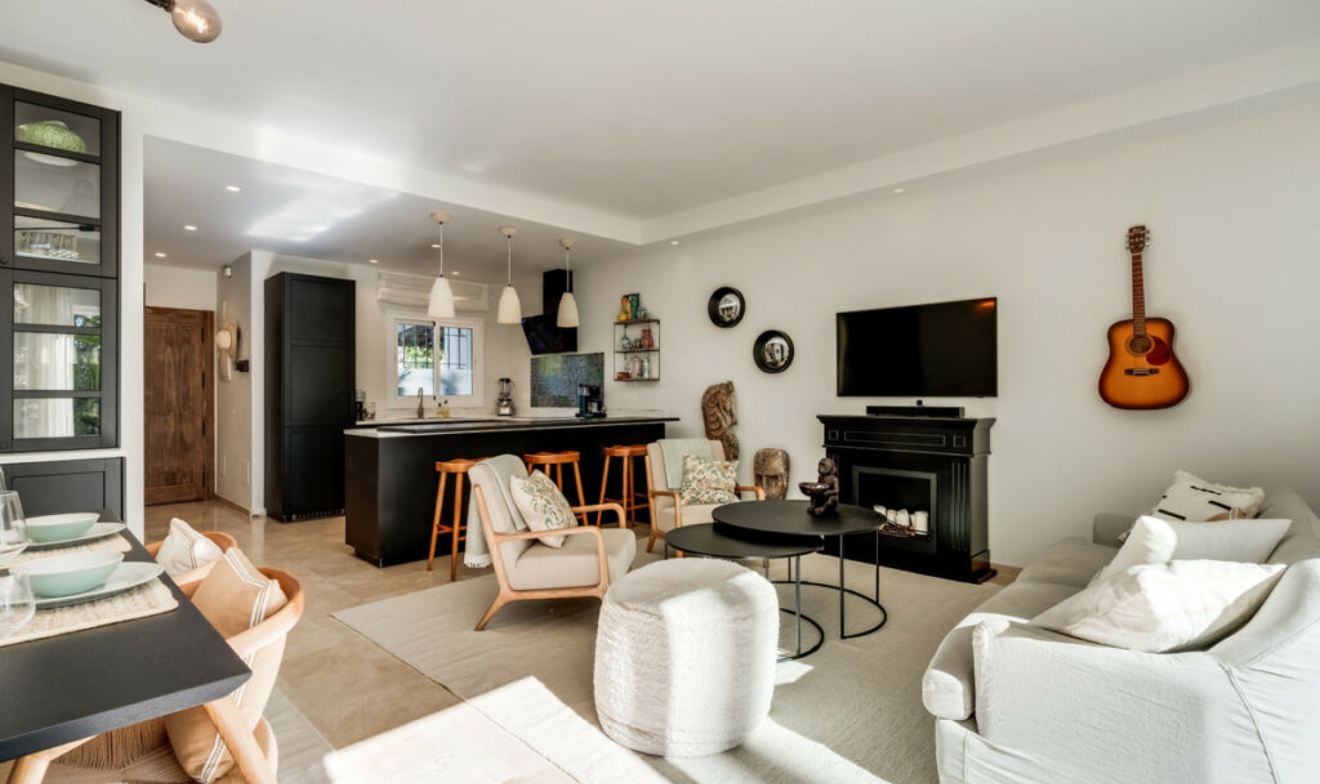 Resale - House -
Nueva Andalucía