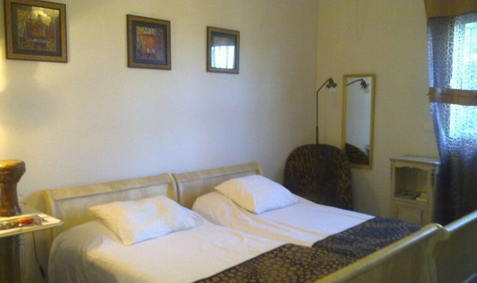 Resale - House -
Nueva Andalucía