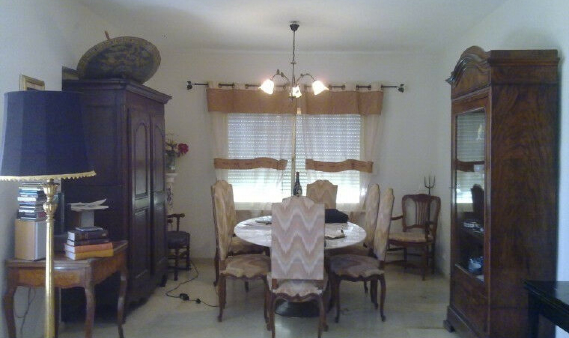 Resale - House -
Nueva Andalucía