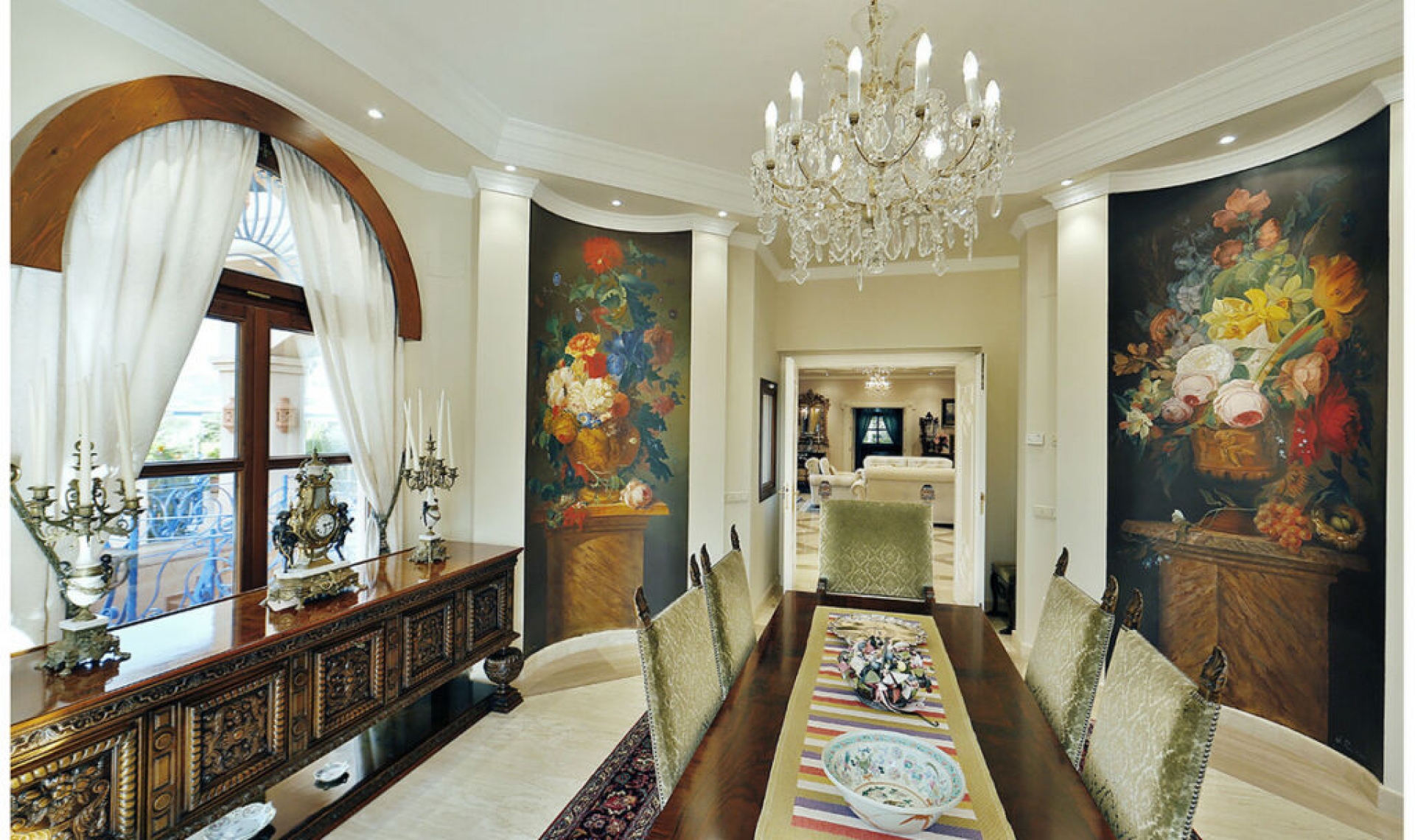 Resale - House -
Nueva Andalucía