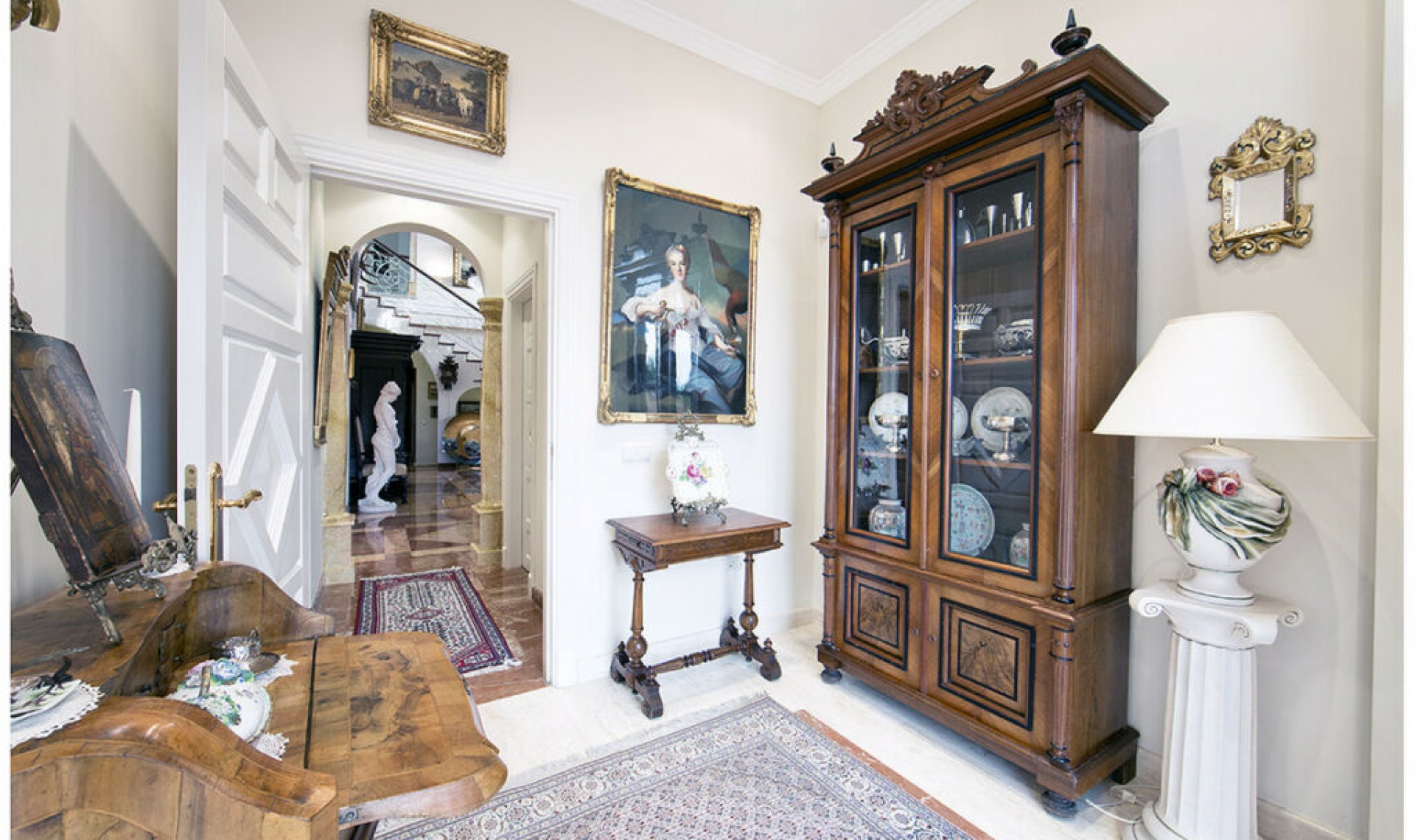 Resale - House -
Nueva Andalucía