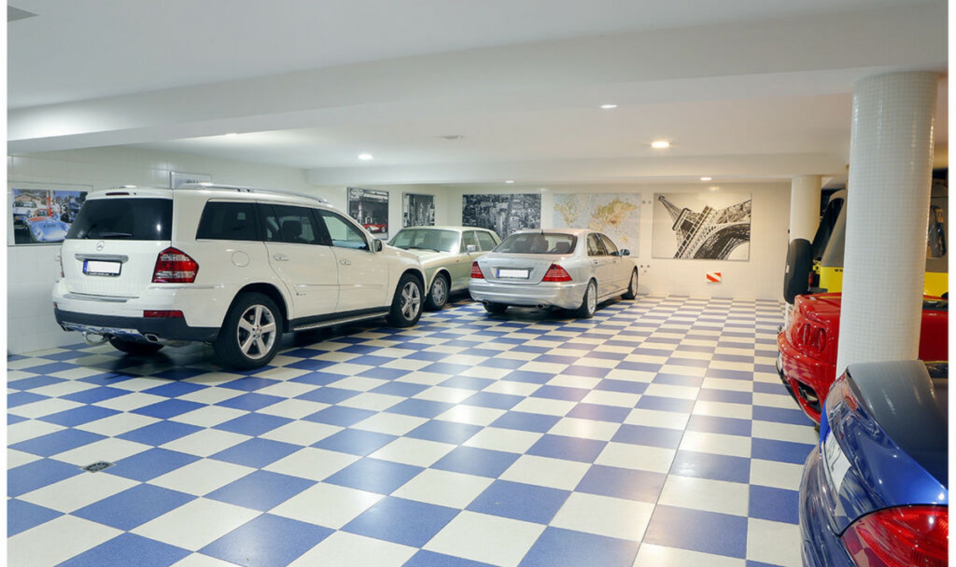 Resale - House -
Nueva Andalucía