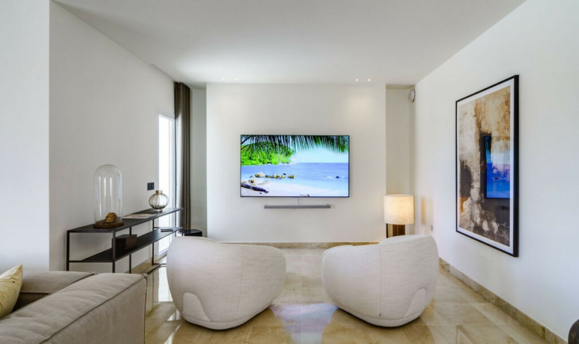 Resale - House -
Nueva Andalucía