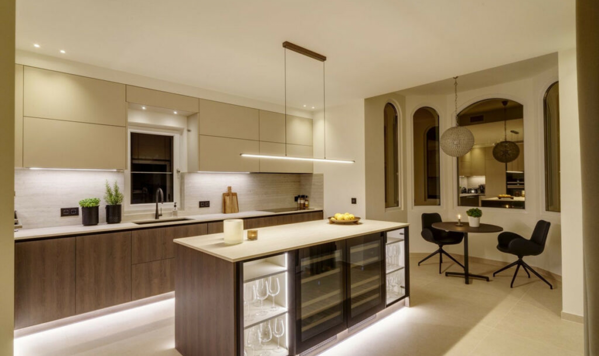 Resale - House -
Nueva Andalucía