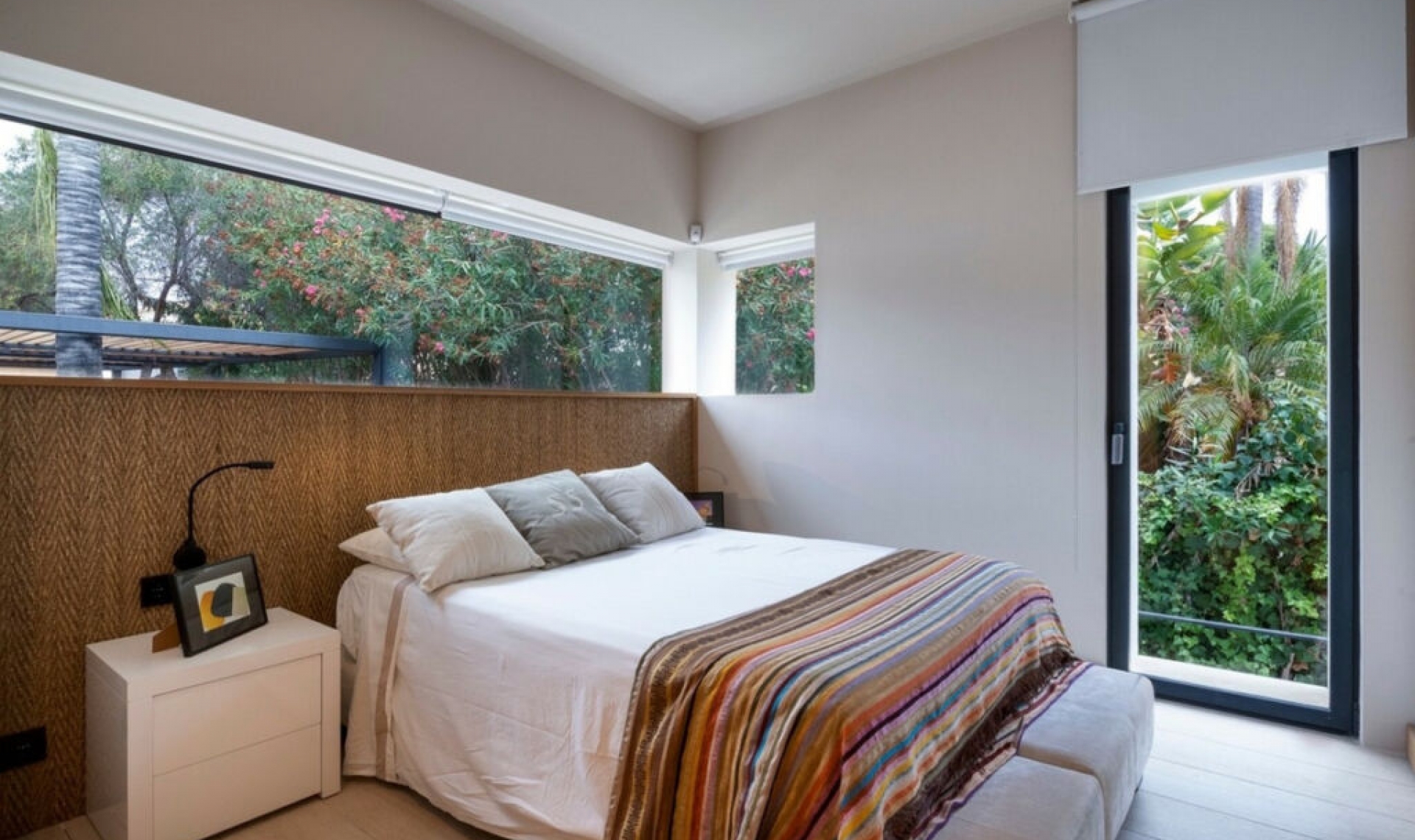 Resale - House -
Nueva Andalucía