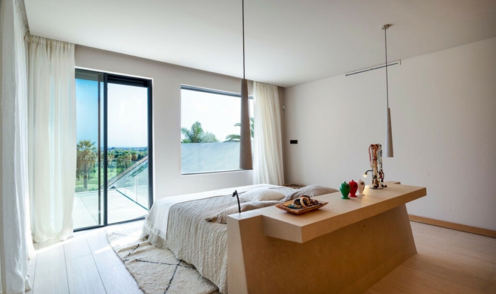 Resale - House -
Nueva Andalucía