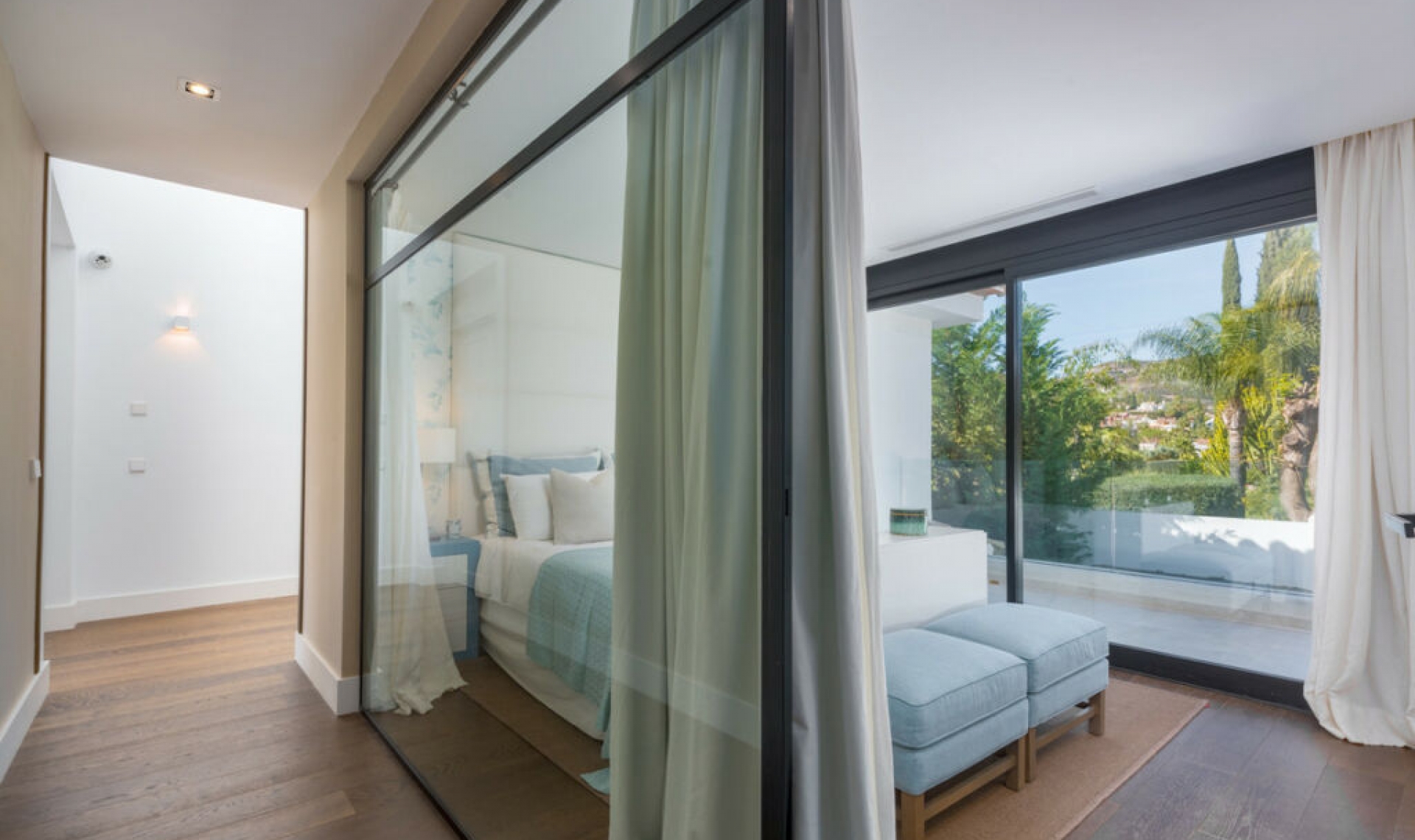 Resale - House -
Nueva Andalucía