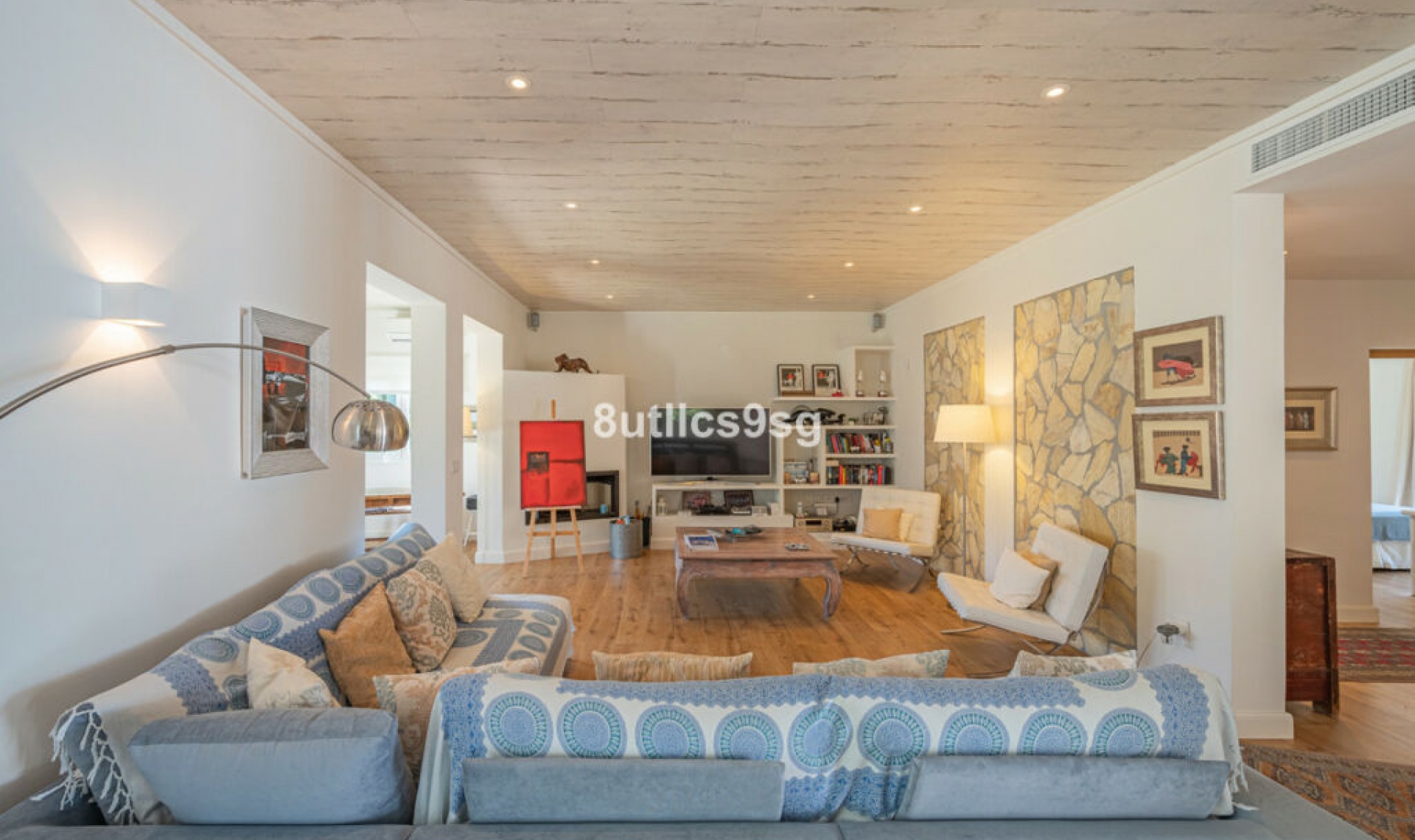 Resale - House -
Nueva Andalucía