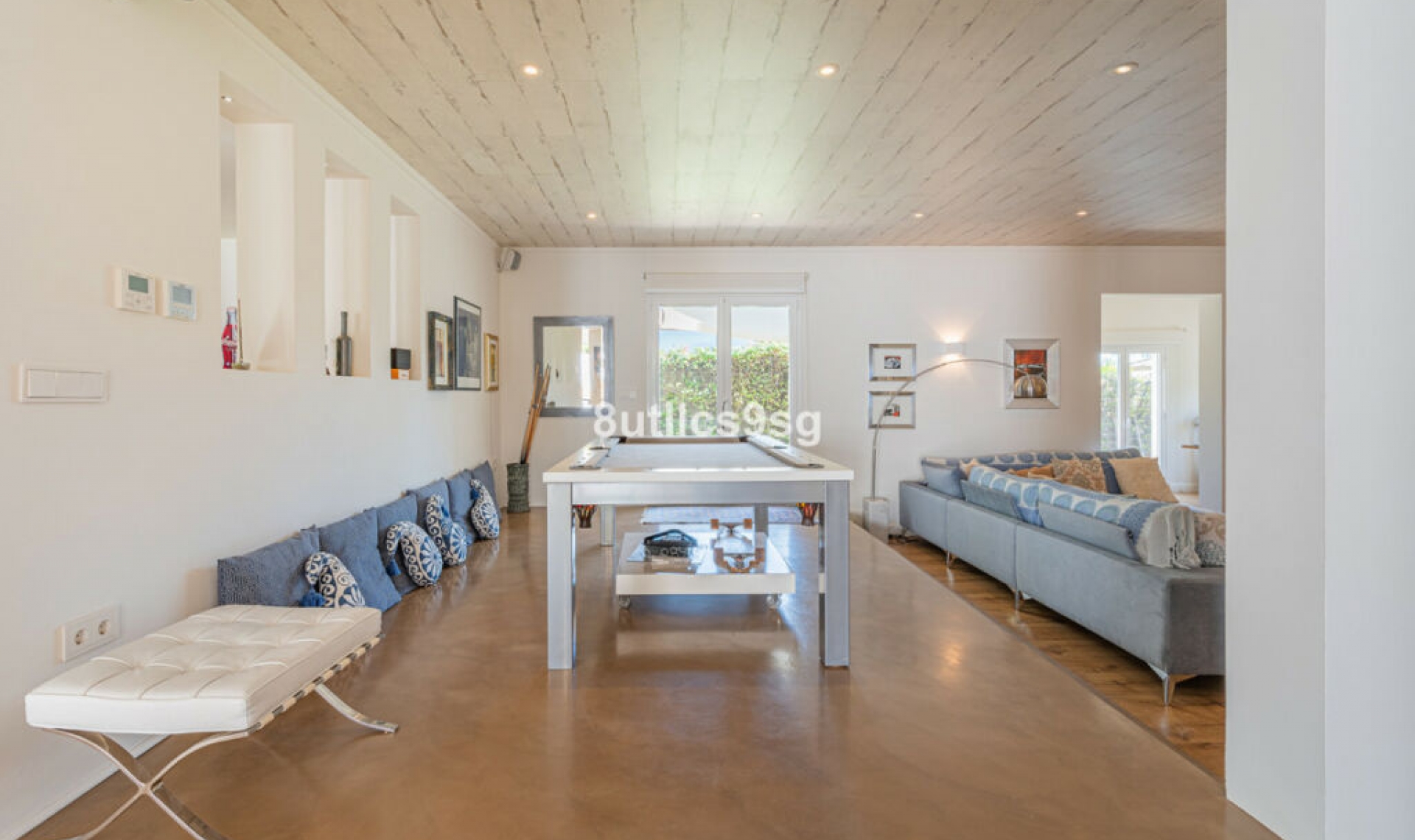 Resale - House -
Nueva Andalucía