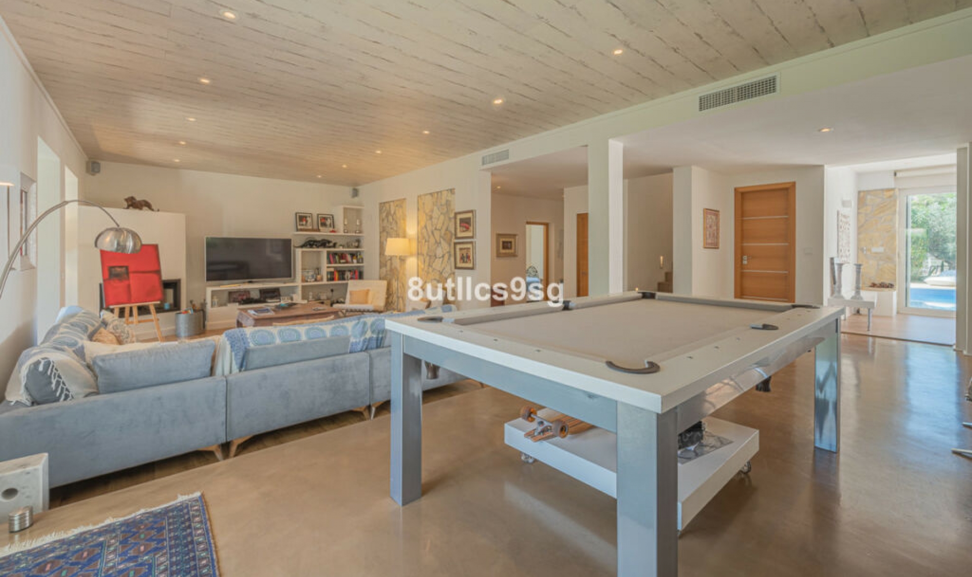 Resale - House -
Nueva Andalucía