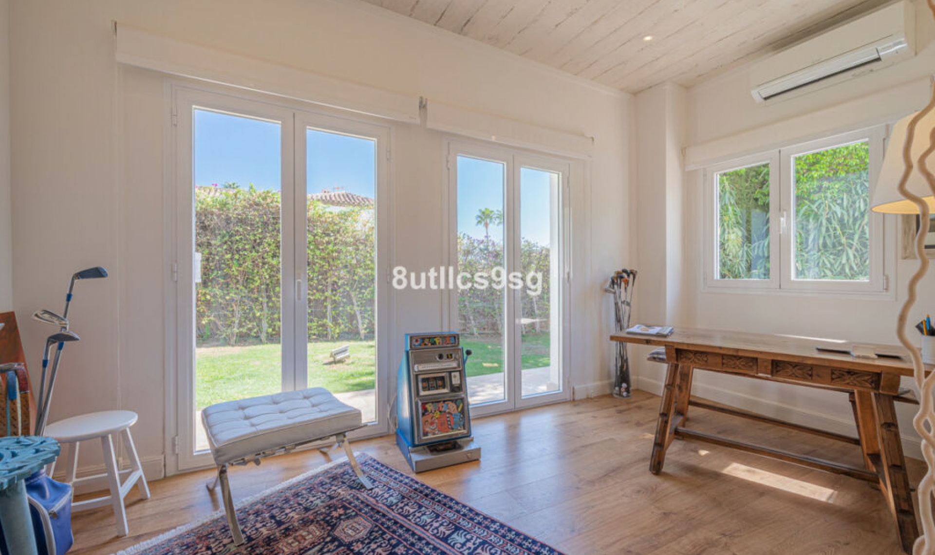 Resale - House -
Nueva Andalucía